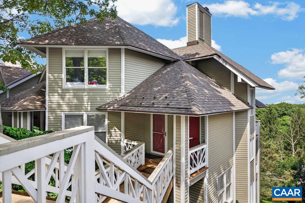 15 SHENANDOAH RIDGE CT, WINTERGREEN RESORT, Virginia 22967, 5 Bedrooms Bedrooms, ,4 BathroomsBathrooms,Residential,15 SHENANDOAH RIDGE CT,681012 MLS # 681012