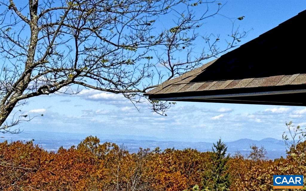Views towards the Shenandoah Valley.