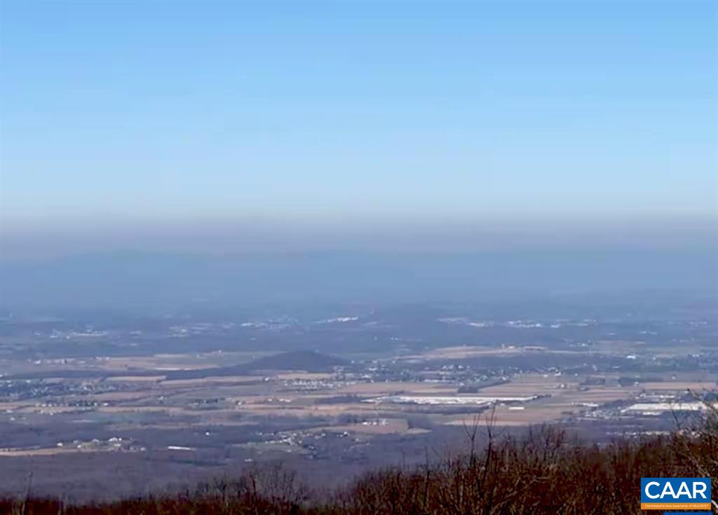 15 SHENANDOAH RIDGE CT, WINTERGREEN RESORT, Virginia 22967, 5 Bedrooms Bedrooms, ,4 BathroomsBathrooms,Residential,15 SHENANDOAH RIDGE CT,681012 MLS # 681012