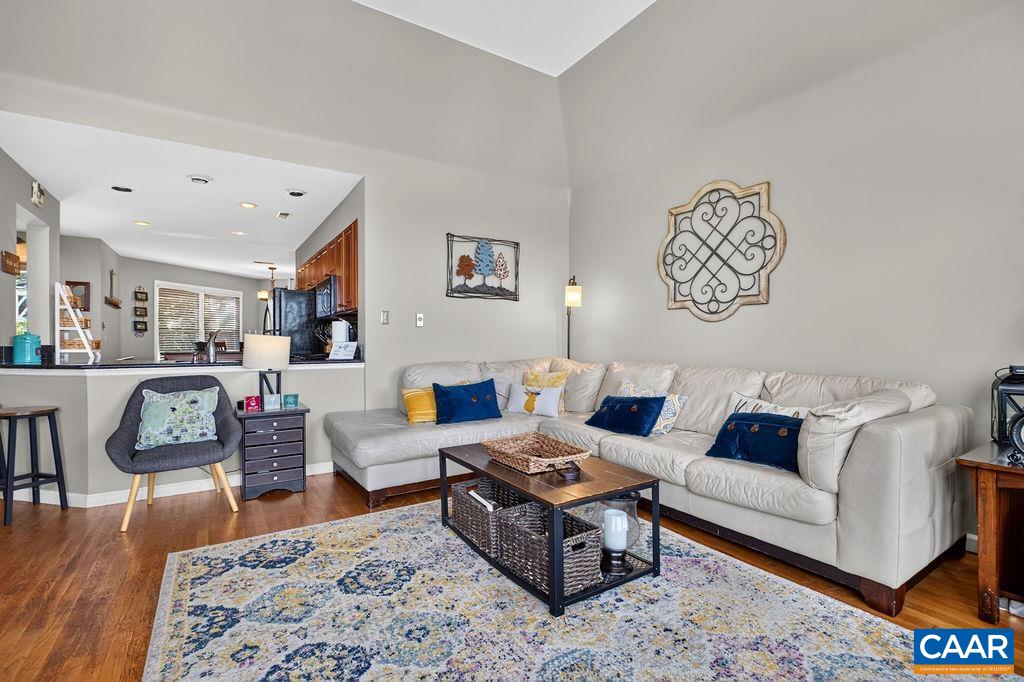 15 SHENANDOAH RIDGE CT, WINTERGREEN RESORT, Virginia 22967, 5 Bedrooms Bedrooms, ,4 BathroomsBathrooms,Residential,15 SHENANDOAH RIDGE CT,681012 MLS # 681012