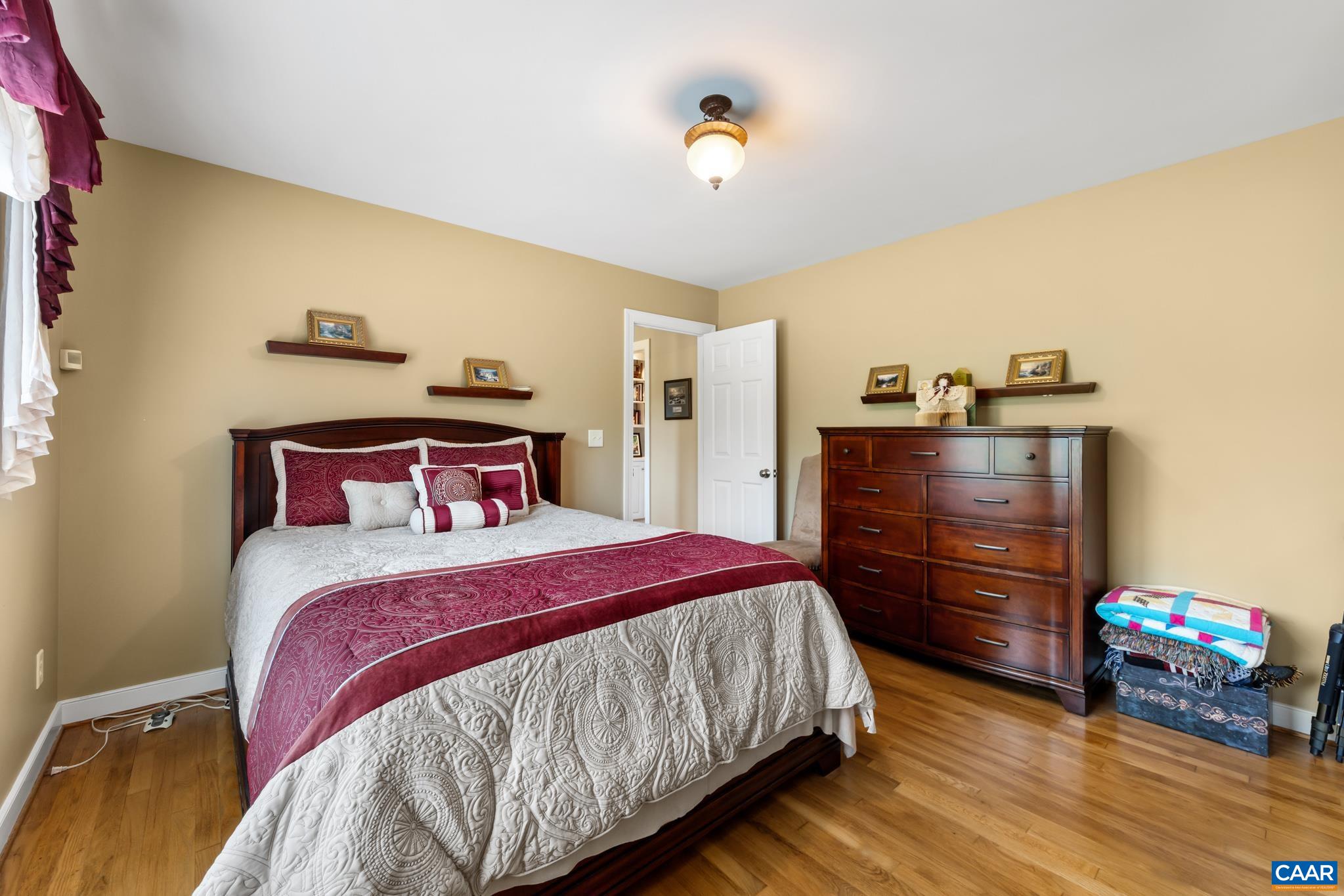 4165 INDIAN LN, NORTH GARDEN, Virginia 22959, 5 Bedrooms Bedrooms, ,4 BathroomsBathrooms,Residential,Amazing Views!,4165 INDIAN LN,681003 MLS # 681003 4165 INDIAN LN, NORTH GARDEN, Virginia 22959, 5 Bedrooms Bedrooms, ,4 BathroomsBathrooms,Residential,Amazing Views!,4165 INDIAN LN,681003 MLS # 681003