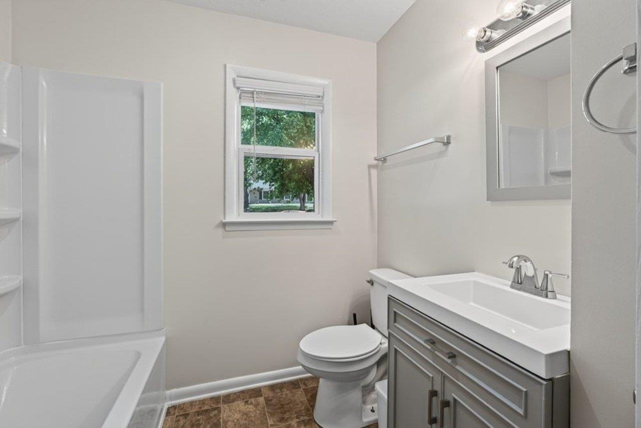 28 ARDMORE ST, VERONA, Virginia 24482, 3 Bedrooms Bedrooms, ,1 BathroomBathrooms,Residential,28 ARDMORE ST,681015 MLS # 681015 28 ARDMORE ST, VERONA, Virginia 24482, 3 Bedrooms Bedrooms, ,1 BathroomBathrooms,Residential,28 ARDMORE ST,681015 MLS # 681015