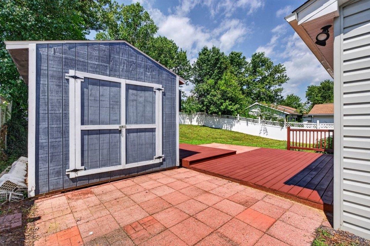 28 ARDMORE ST, VERONA, Virginia 24482, 3 Bedrooms Bedrooms, ,1 BathroomBathrooms,Residential,28 ARDMORE ST,681015 MLS # 681015 28 ARDMORE ST, VERONA, Virginia 24482, 3 Bedrooms Bedrooms, ,1 BathroomBathrooms,Residential,28 ARDMORE ST,681015 MLS # 681015