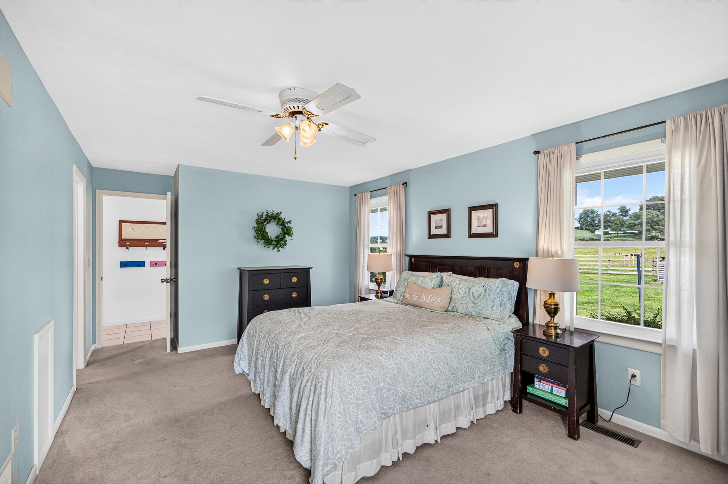 718 WEAVER RD, ROCKINGHAM, Virginia 22802, 4 Bedrooms Bedrooms, ,2 BathroomsBathrooms,Residential,718 WEAVER RD,681016 MLS # 681016