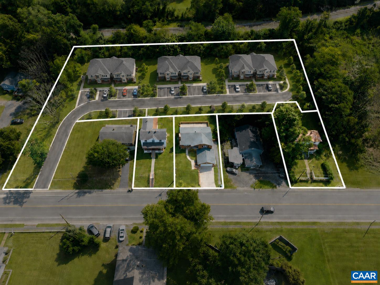 1329 E MAIN ST, WAYNESBORO, Virginia 22980, 9 Bedrooms Bedrooms, ,4 BathroomsBathrooms,Residential,1329 E MAIN ST,681018 MLS # 681018
