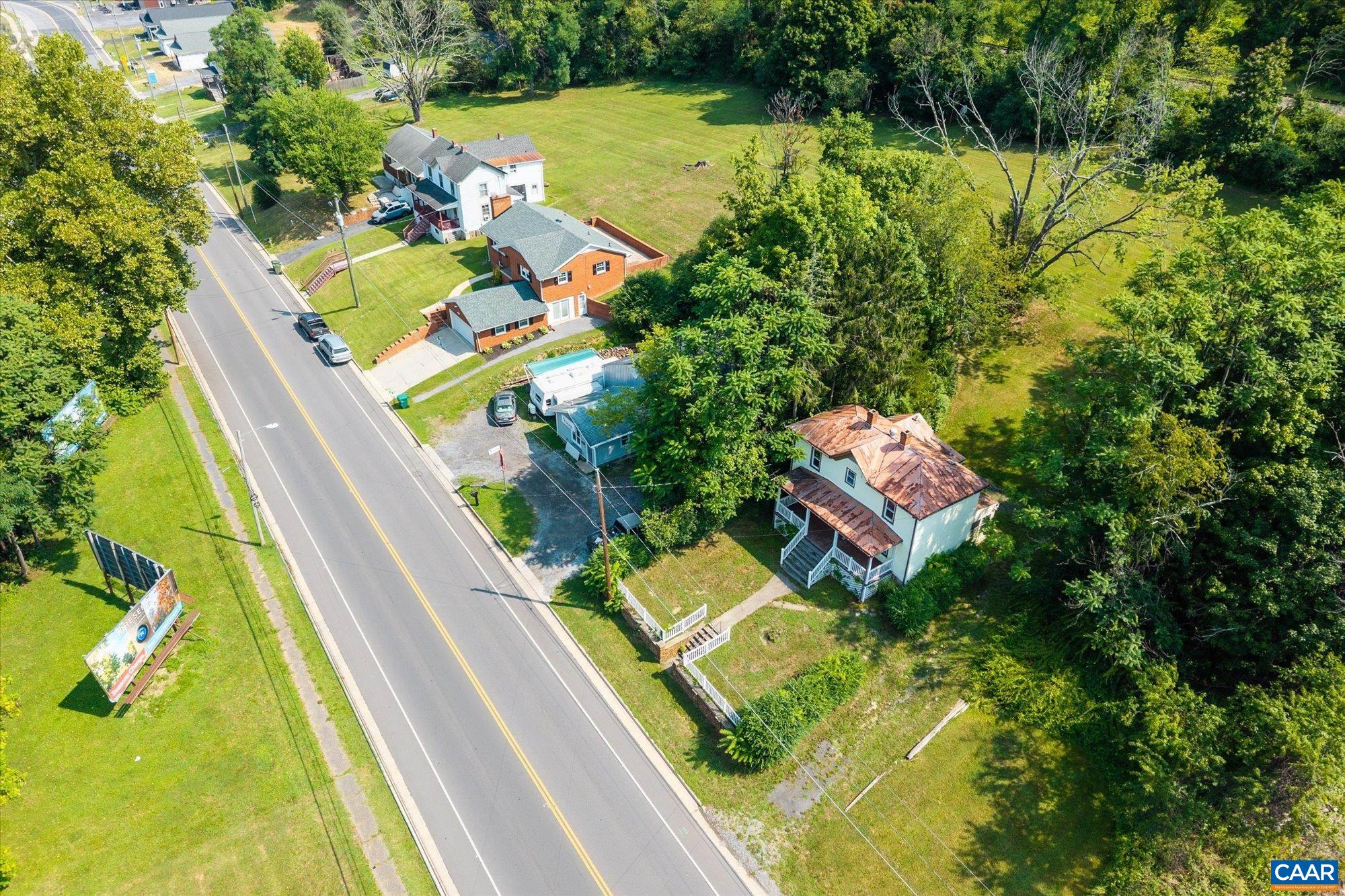 1329 E MAIN ST, WAYNESBORO, Virginia 22980, 9 Bedrooms Bedrooms, ,4 BathroomsBathrooms,Residential,1329 E MAIN ST,681018 MLS # 681018