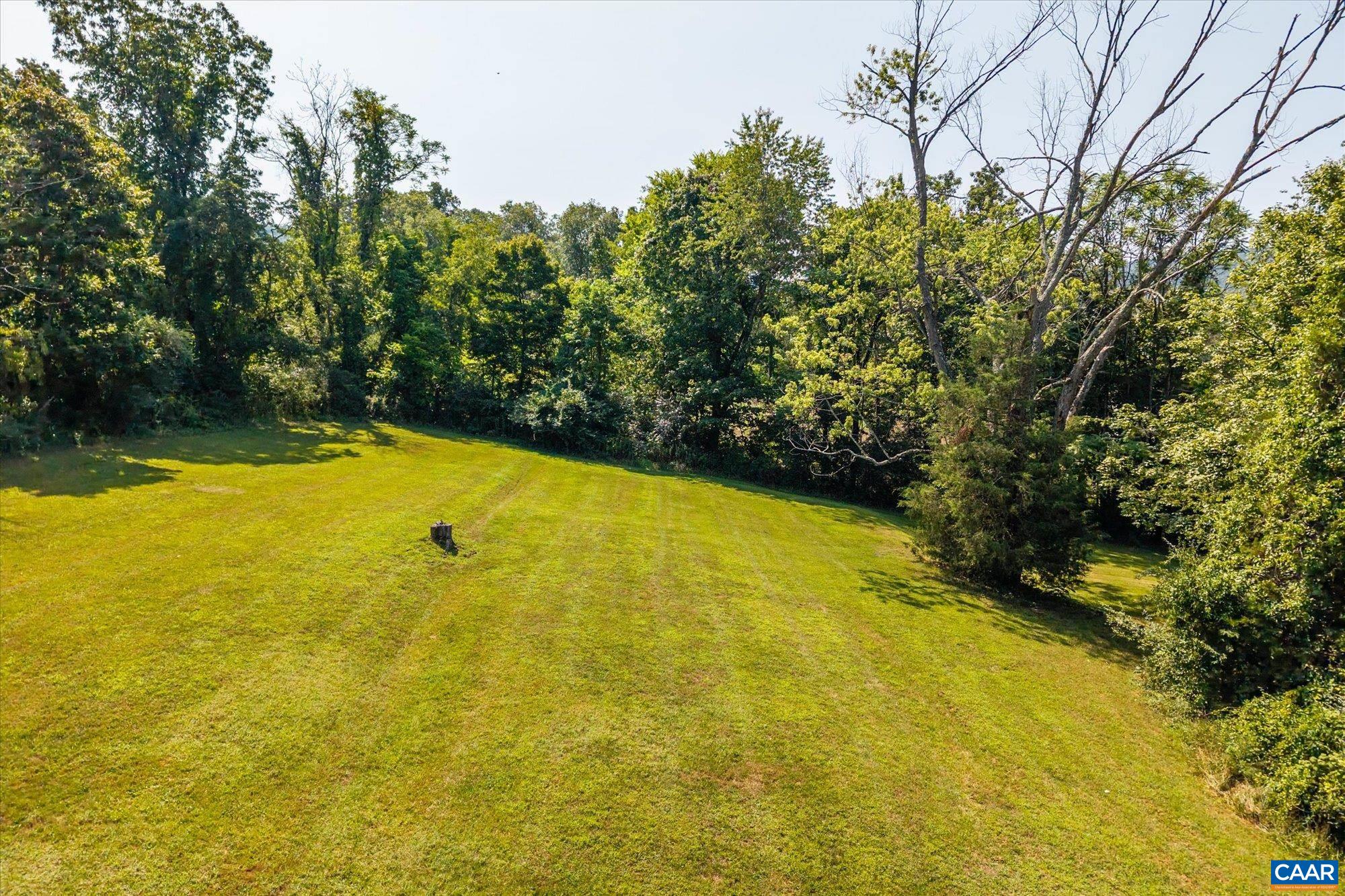 1329 E MAIN ST, WAYNESBORO, Virginia 22980, 9 Bedrooms Bedrooms, ,4 BathroomsBathrooms,Residential,1329 E MAIN ST,681018 MLS # 681018