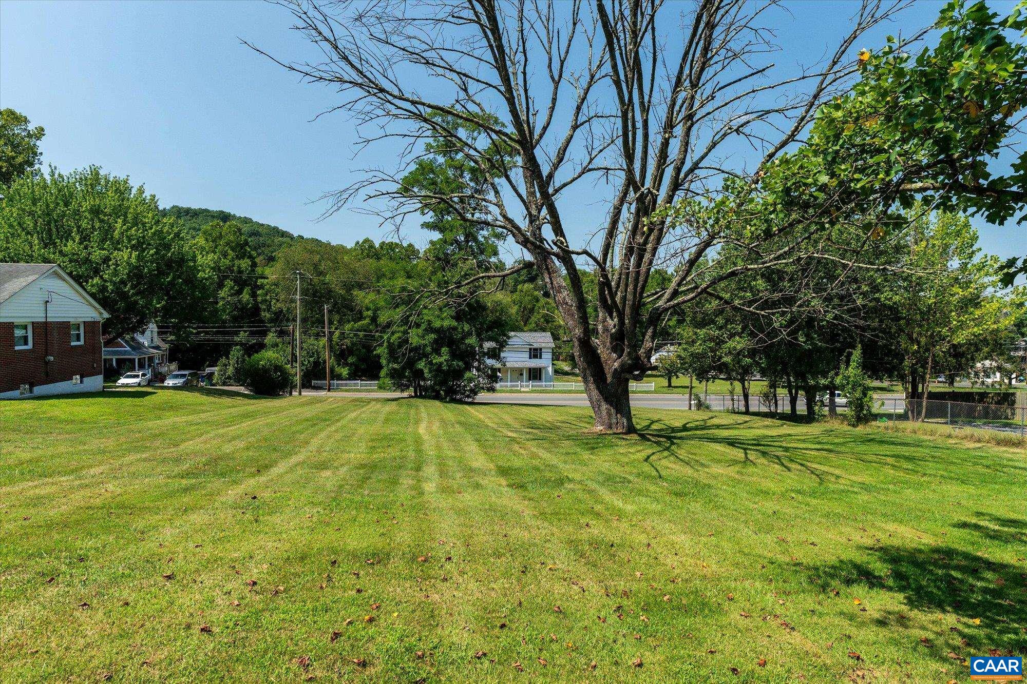 1329 E MAIN ST, WAYNESBORO, Virginia 22980, 9 Bedrooms Bedrooms, ,4 BathroomsBathrooms,Residential,1329 E MAIN ST,681018 MLS # 681018