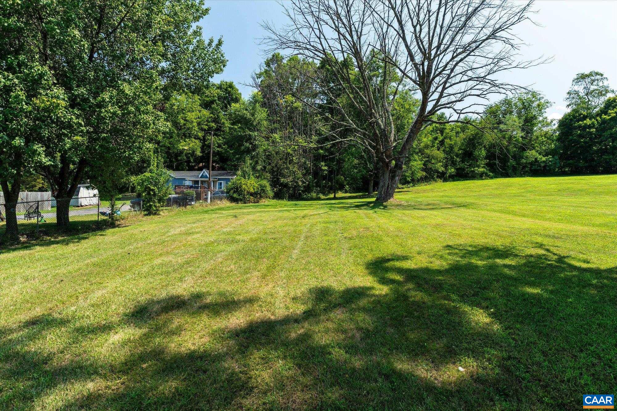 1329 E MAIN ST, WAYNESBORO, Virginia 22980, 9 Bedrooms Bedrooms, ,4 BathroomsBathrooms,Residential,1329 E MAIN ST,681018 MLS # 681018