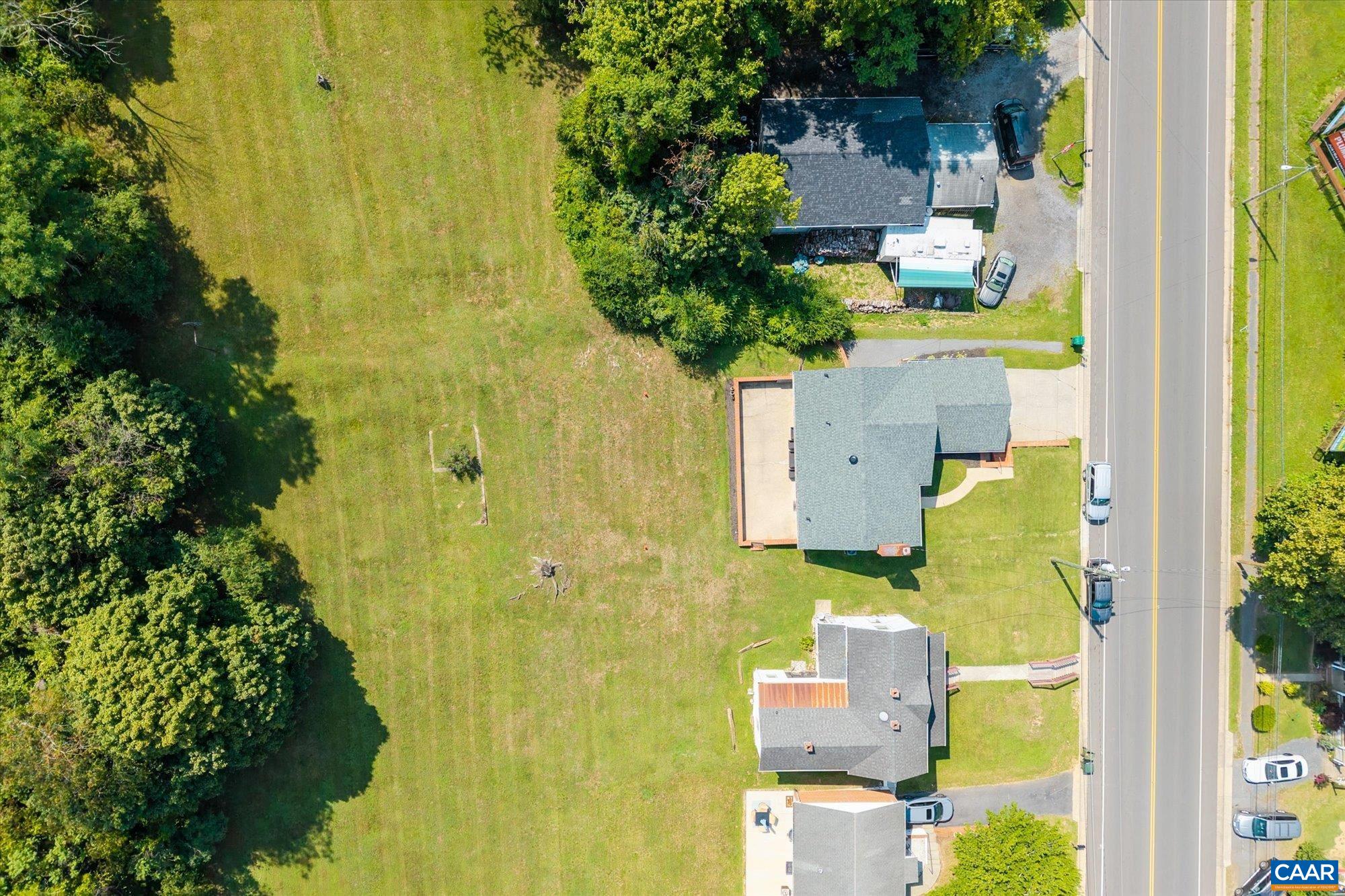 1329 E MAIN ST, WAYNESBORO, Virginia 22980, 9 Bedrooms Bedrooms, ,4 BathroomsBathrooms,Residential,1329 E MAIN ST,681018 MLS # 681018