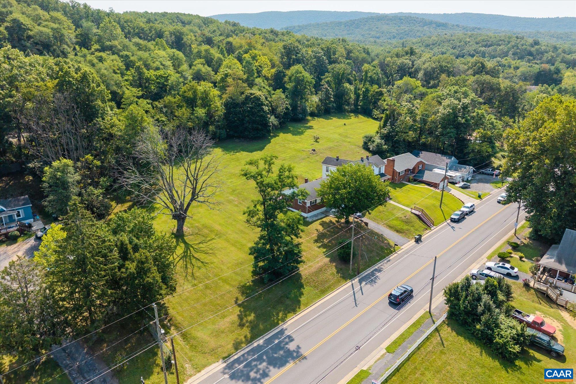 1329 E MAIN ST, WAYNESBORO, Virginia 22980, 9 Bedrooms Bedrooms, ,4 BathroomsBathrooms,Residential,1329 E MAIN ST,681018 MLS # 681018