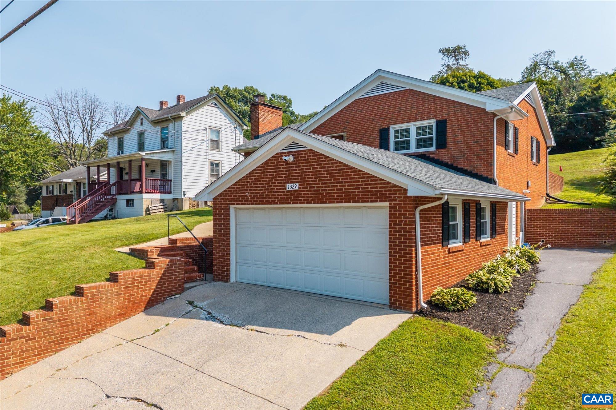 1325 E MAIN ST, WAYNESBORO, Virginia 22980, ,Residential,1325 E MAIN ST,681025 MLS # 681025 1325 E MAIN ST, WAYNESBORO, Virginia 22980, ,Residential,1325 E MAIN ST,681025 MLS # 681025
