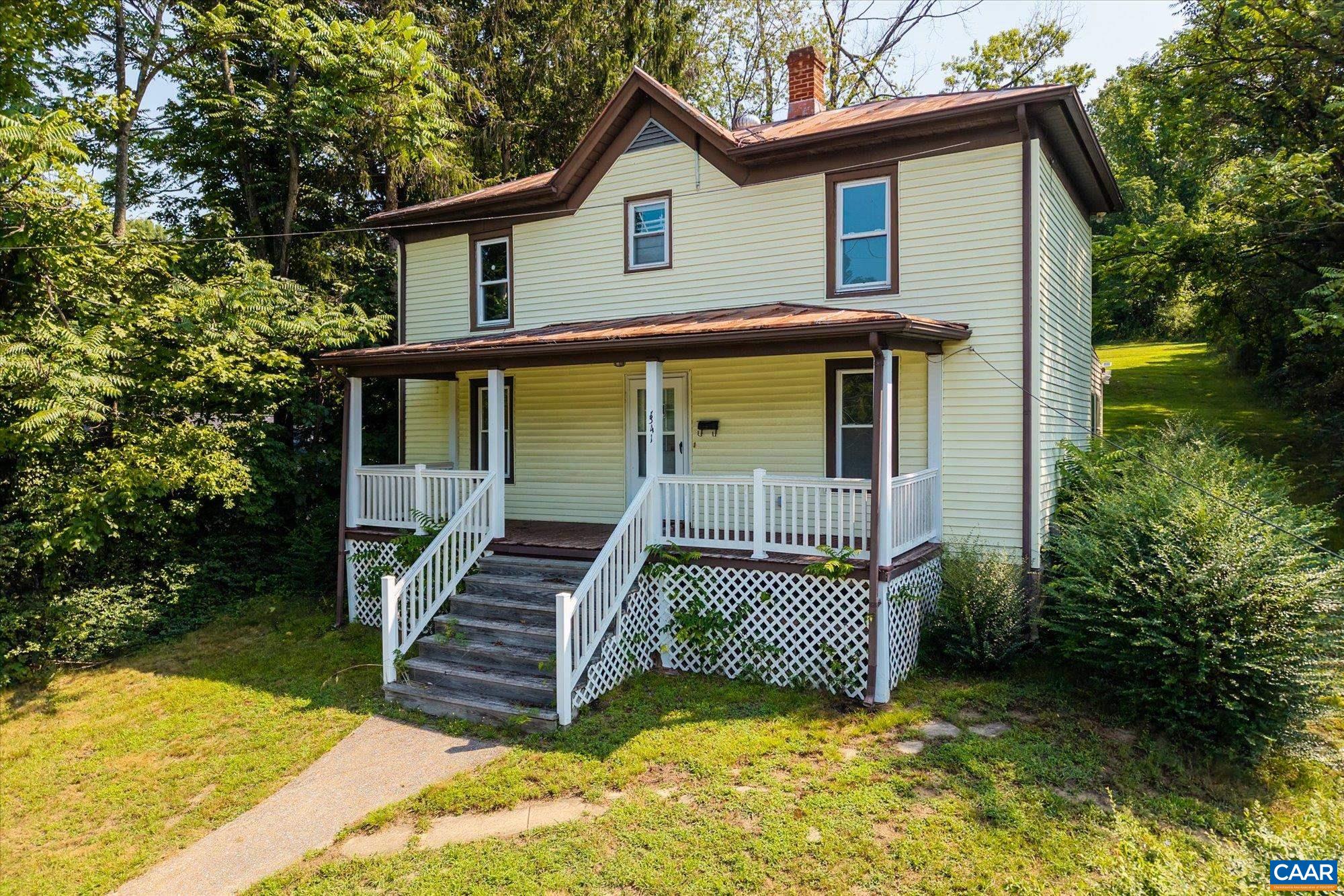 1325 E MAIN ST, WAYNESBORO, Virginia 22980, ,Residential,1325 E MAIN ST,681025 MLS # 681025 1325 E MAIN ST, WAYNESBORO, Virginia 22980, ,Residential,1325 E MAIN ST,681025 MLS # 681025
