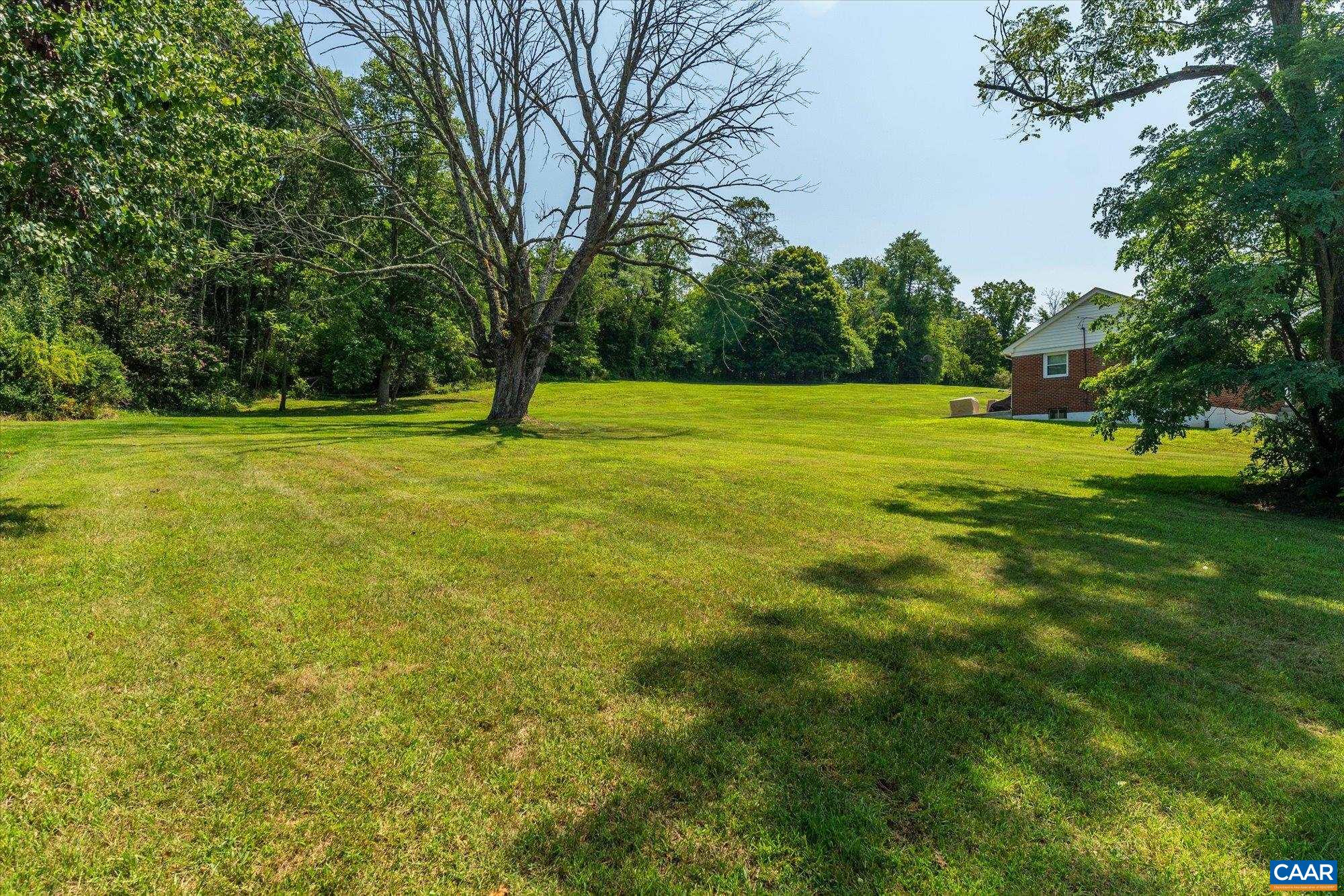 1325 E MAIN ST, WAYNESBORO, Virginia 22980, ,Residential,1325 E MAIN ST,681025 MLS # 681025 1325 E MAIN ST, WAYNESBORO, Virginia 22980, ,Residential,1325 E MAIN ST,681025 MLS # 681025