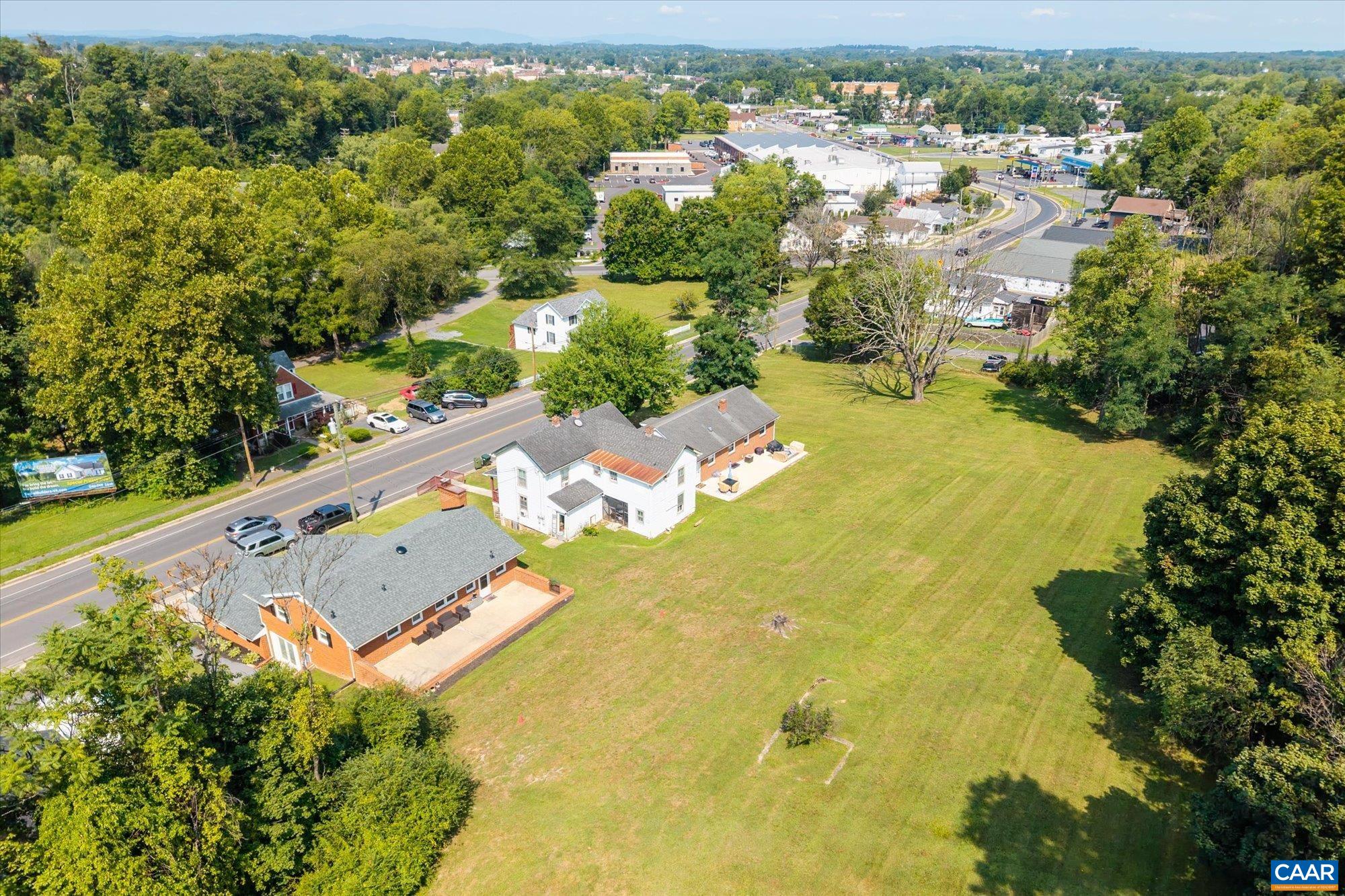 1325 E MAIN ST, WAYNESBORO, Virginia 22980, ,Residential,1325 E MAIN ST,681025 MLS # 681025 1325 E MAIN ST, WAYNESBORO, Virginia 22980, ,Residential,1325 E MAIN ST,681025 MLS # 681025