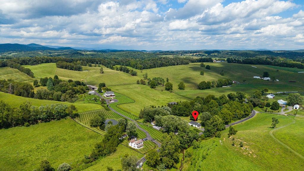 197 WHISKEY CREEK RD, CHURCHVILLE, Virginia 24421, 2 Bedrooms Bedrooms, ,1 BathroomBathrooms,Residential,197 WHISKEY CREEK RD,681023 MLS # 681023 197 WHISKEY CREEK RD, CHURCHVILLE, Virginia 24421, 2 Bedrooms Bedrooms, ,1 BathroomBathrooms,Residential,197 WHISKEY CREEK RD,681023 MLS # 681023