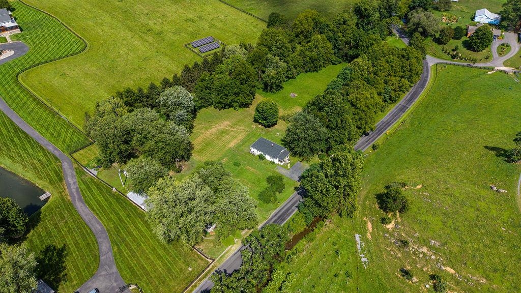 197 WHISKEY CREEK RD, CHURCHVILLE, Virginia 24421, 2 Bedrooms Bedrooms, ,1 BathroomBathrooms,Residential,197 WHISKEY CREEK RD,681023 MLS # 681023 197 WHISKEY CREEK RD, CHURCHVILLE, Virginia 24421, 2 Bedrooms Bedrooms, ,1 BathroomBathrooms,Residential,197 WHISKEY CREEK RD,681023 MLS # 681023