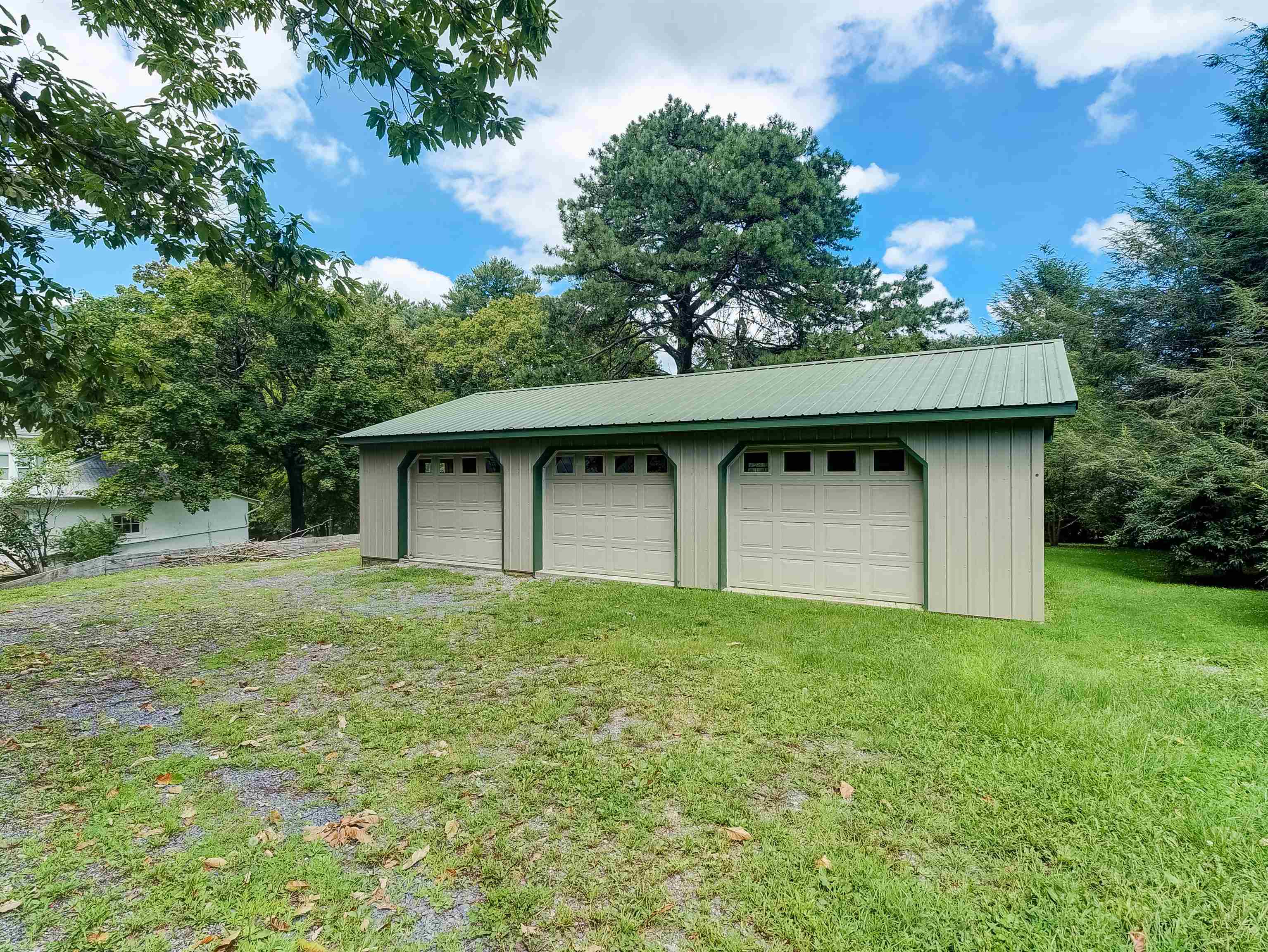 8966 SAM SNEAD HWY, HOT SPRINGS, Virginia 24445, 4 Bedrooms Bedrooms, ,2 BathroomsBathrooms,Residential,8966 SAM SNEAD HWY,681024 MLS # 681024 8966 SAM SNEAD HWY, HOT SPRINGS, Virginia 24445, 4 Bedrooms Bedrooms, ,2 BathroomsBathrooms,Residential,8966 SAM SNEAD HWY,681024 MLS # 681024