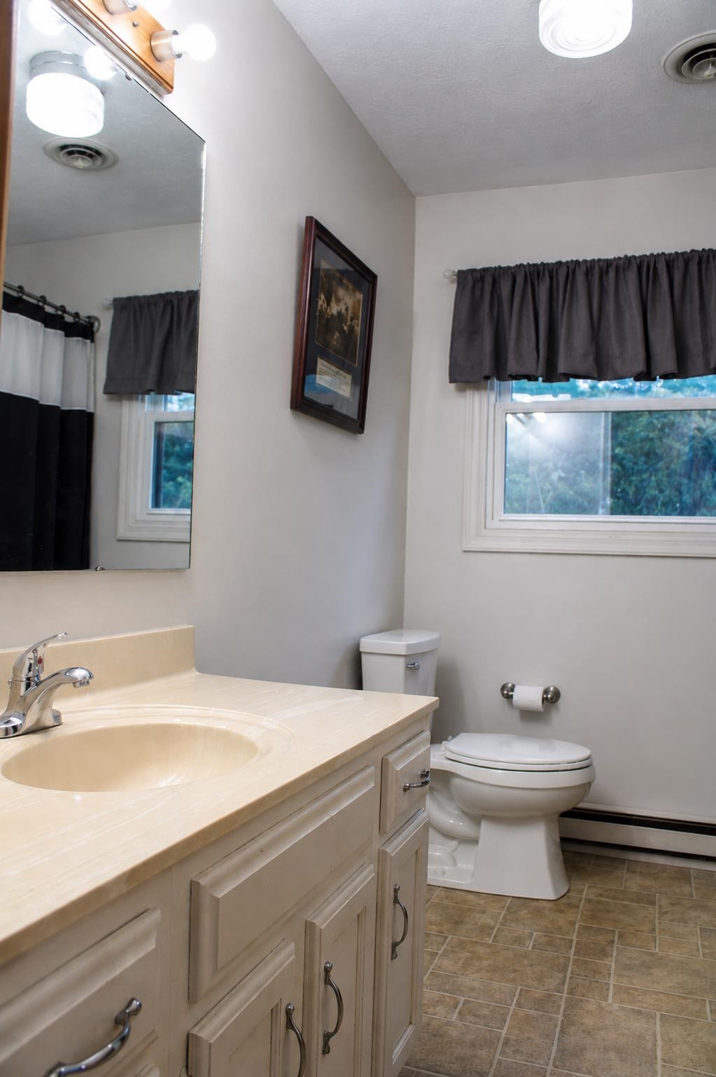 147 PLEASANT VIEW RD, STAUNTON, Virginia 24401, 3 Bedrooms Bedrooms, ,2 BathroomsBathrooms,Residential,147 PLEASANT VIEW RD,681030 MLS # 681030 147 PLEASANT VIEW RD, STAUNTON, Virginia 24401, 3 Bedrooms Bedrooms, ,2 BathroomsBathrooms,Residential,147 PLEASANT VIEW RD,681030 MLS # 681030