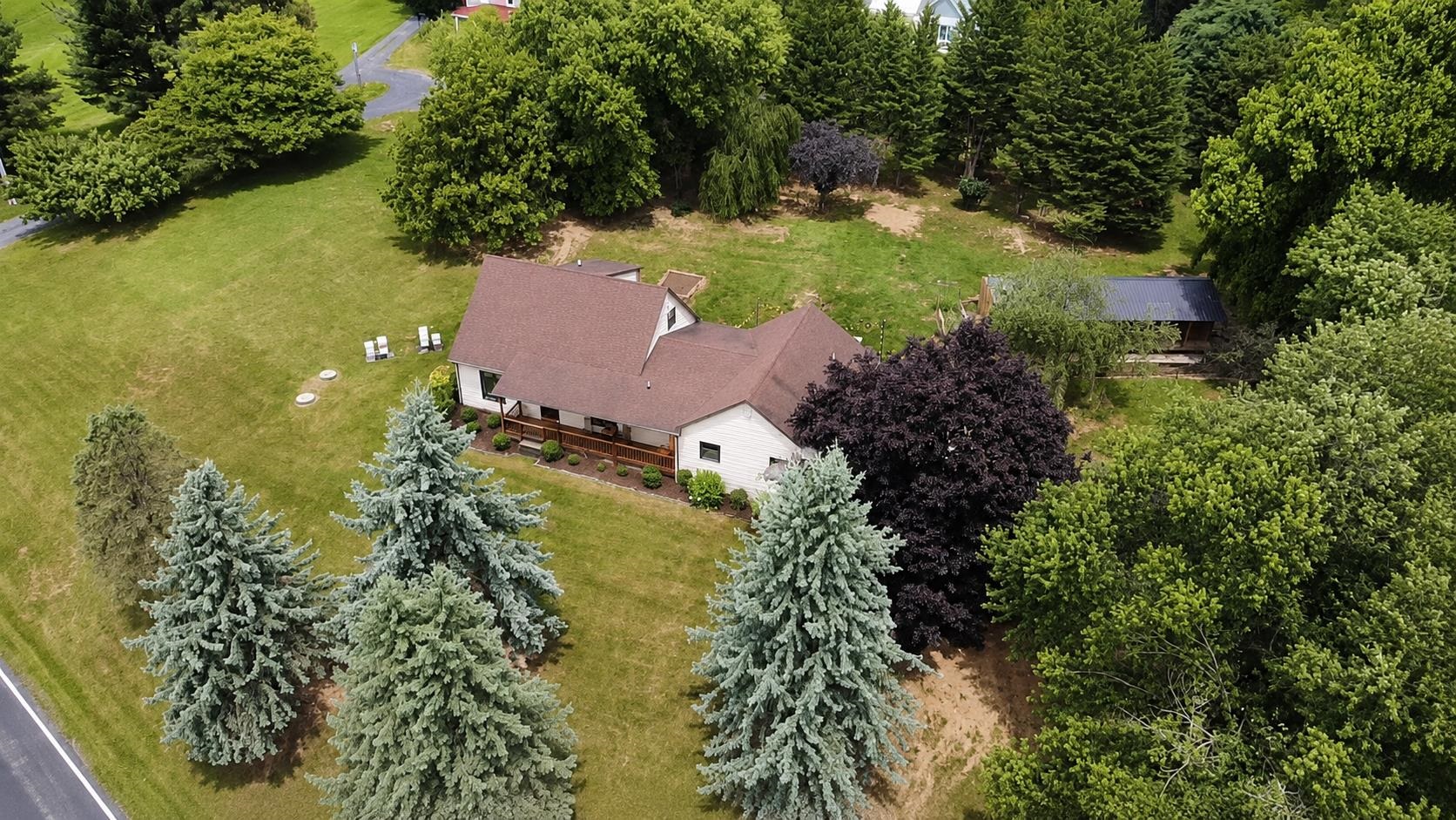147 PLEASANT VIEW RD, STAUNTON, Virginia 24401, 3 Bedrooms Bedrooms, ,2 BathroomsBathrooms,Residential,147 PLEASANT VIEW RD,681030 MLS # 681030 147 PLEASANT VIEW RD, STAUNTON, Virginia 24401, 3 Bedrooms Bedrooms, ,2 BathroomsBathrooms,Residential,147 PLEASANT VIEW RD,681030 MLS # 681030