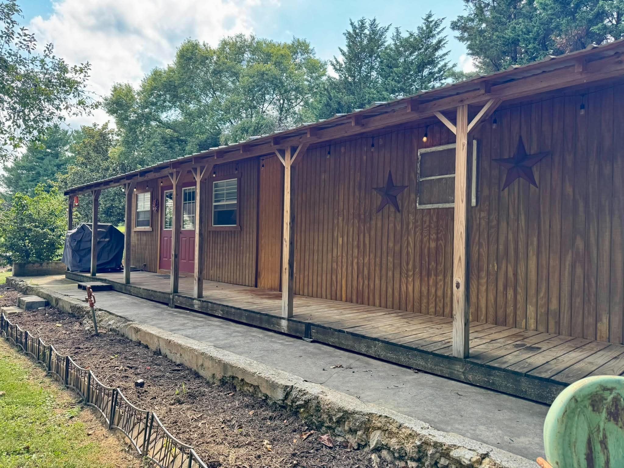 147 PLEASANT VIEW RD, STAUNTON, Virginia 24401, 3 Bedrooms Bedrooms, ,2 BathroomsBathrooms,Residential,147 PLEASANT VIEW RD,681030 MLS # 681030 147 PLEASANT VIEW RD, STAUNTON, Virginia 24401, 3 Bedrooms Bedrooms, ,2 BathroomsBathrooms,Residential,147 PLEASANT VIEW RD,681030 MLS # 681030