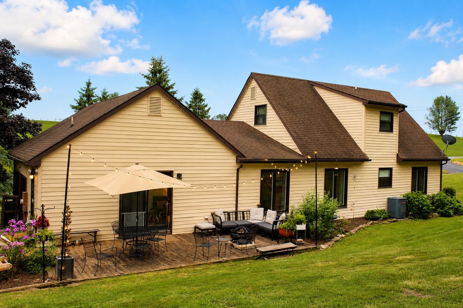 147 PLEASANT VIEW RD, STAUNTON, Virginia 24401, 3 Bedrooms Bedrooms, ,2 BathroomsBathrooms,Residential,147 PLEASANT VIEW RD,681030 MLS # 681030 147 PLEASANT VIEW RD, STAUNTON, Virginia 24401, 3 Bedrooms Bedrooms, ,2 BathroomsBathrooms,Residential,147 PLEASANT VIEW RD,681030 MLS # 681030