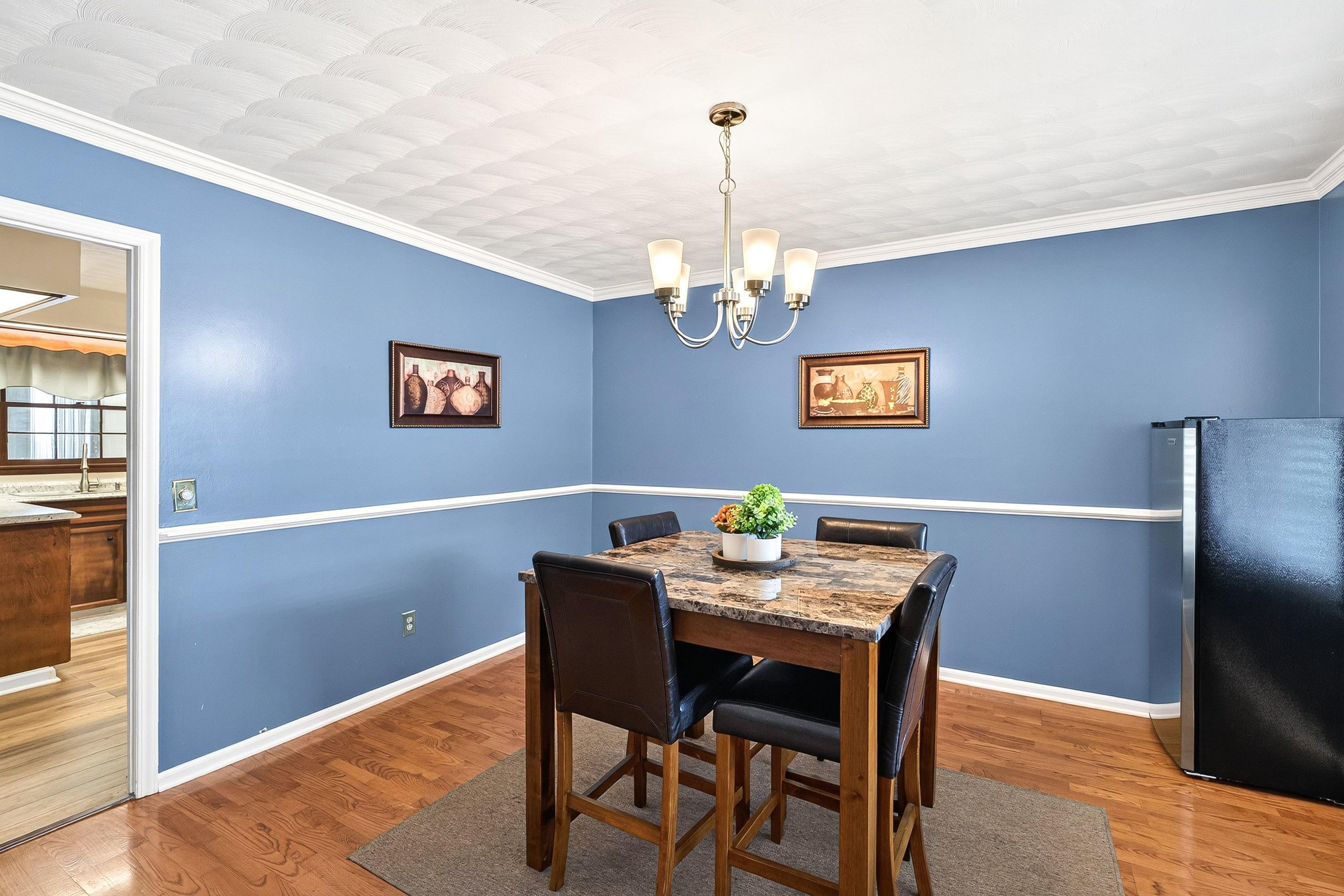 1615 CENTRAL AVE, HARRISONBURG, Virginia 22801, 5 Bedrooms Bedrooms, ,2 BathroomsBathrooms,Residential,1615 CENTRAL AVE,681032 MLS # 681032 1615 CENTRAL AVE, HARRISONBURG, Virginia 22801, 5 Bedrooms Bedrooms, ,2 BathroomsBathrooms,Residential,1615 CENTRAL AVE,681032 MLS # 681032