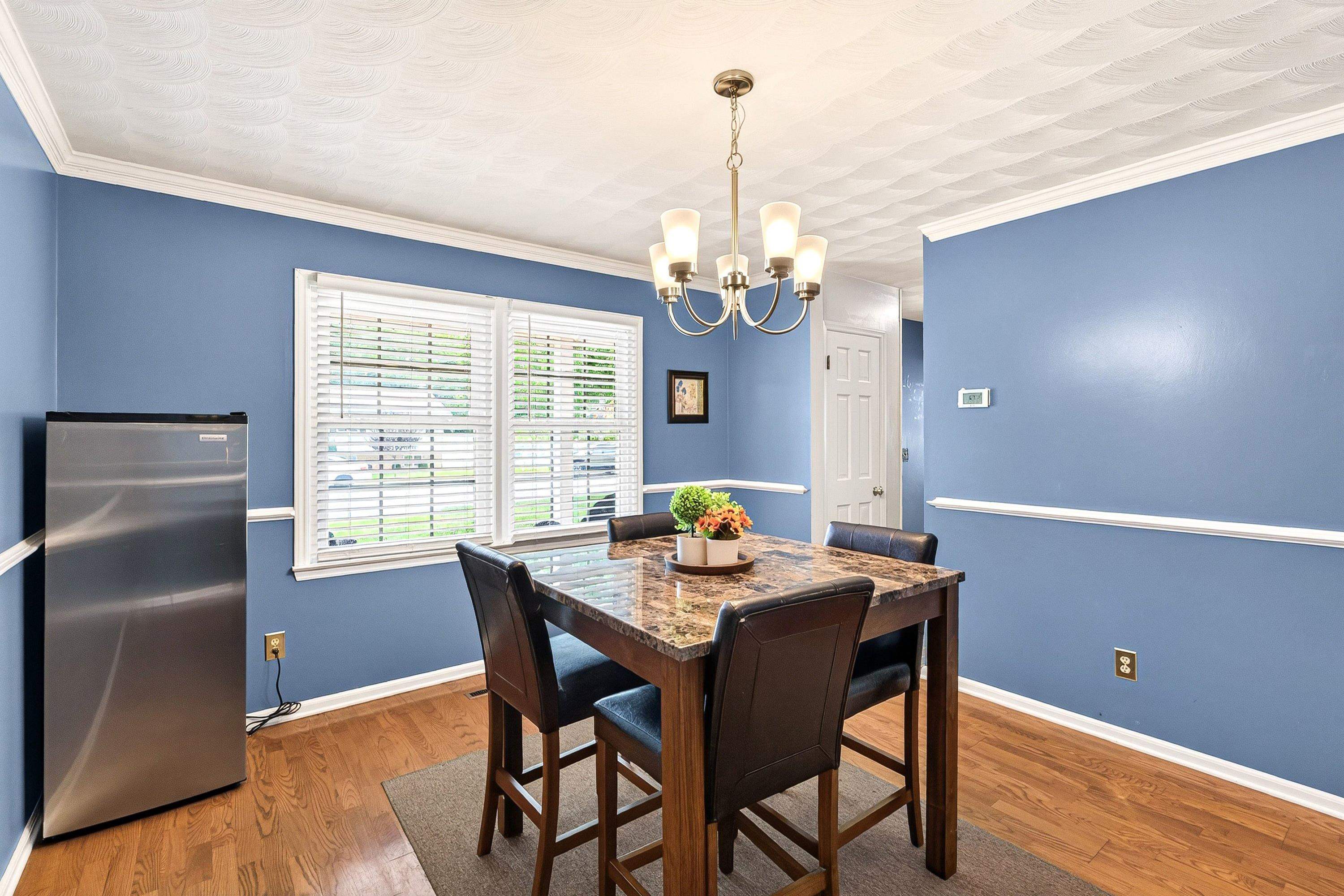 1615 CENTRAL AVE, HARRISONBURG, Virginia 22801, 5 Bedrooms Bedrooms, ,2 BathroomsBathrooms,Residential,1615 CENTRAL AVE,681032 MLS # 681032 1615 CENTRAL AVE, HARRISONBURG, Virginia 22801, 5 Bedrooms Bedrooms, ,2 BathroomsBathrooms,Residential,1615 CENTRAL AVE,681032 MLS # 681032