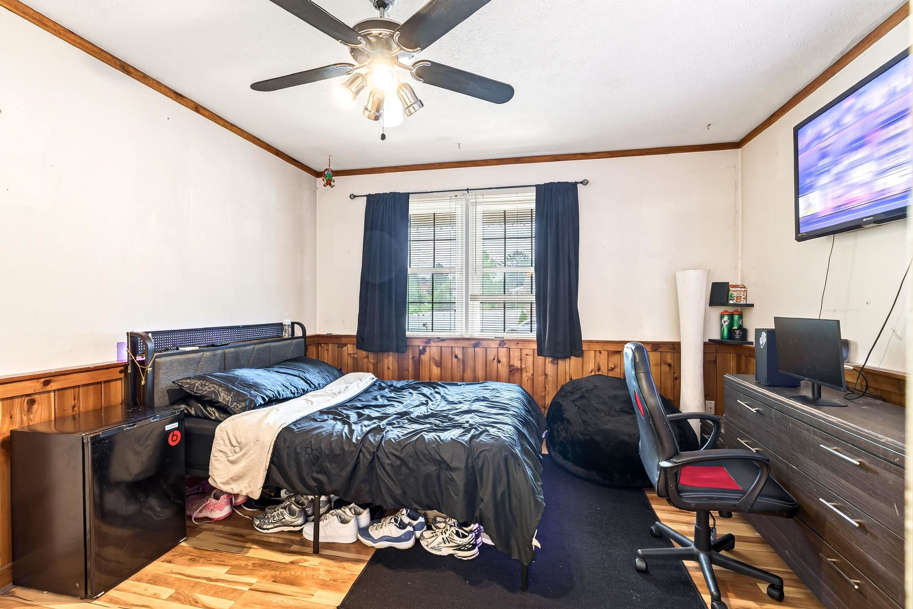 1615 CENTRAL AVE, HARRISONBURG, Virginia 22801, 5 Bedrooms Bedrooms, ,2 BathroomsBathrooms,Residential,1615 CENTRAL AVE,681032 MLS # 681032 1615 CENTRAL AVE, HARRISONBURG, Virginia 22801, 5 Bedrooms Bedrooms, ,2 BathroomsBathrooms,Residential,1615 CENTRAL AVE,681032 MLS # 681032