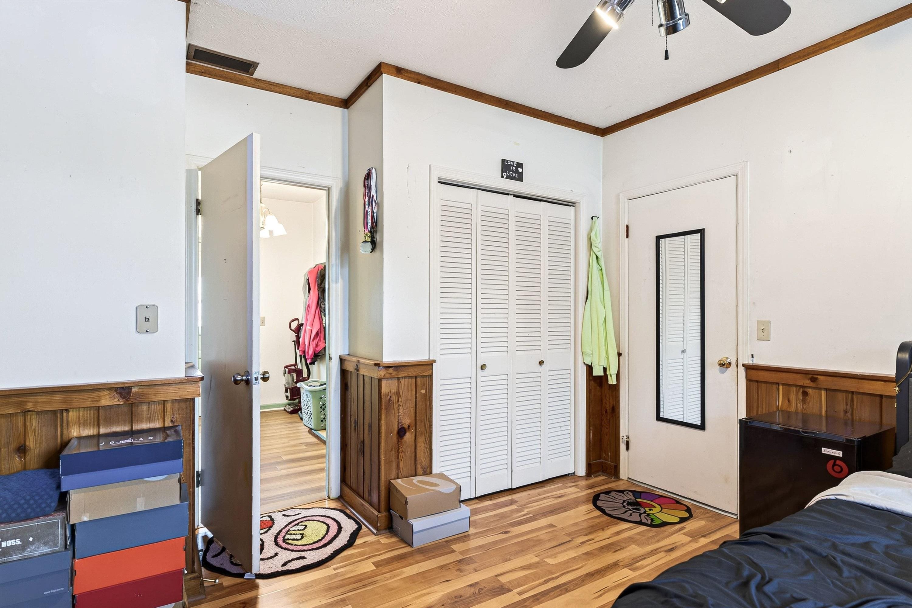 1615 CENTRAL AVE, HARRISONBURG, Virginia 22801, 5 Bedrooms Bedrooms, ,2 BathroomsBathrooms,Residential,1615 CENTRAL AVE,681032 MLS # 681032 1615 CENTRAL AVE, HARRISONBURG, Virginia 22801, 5 Bedrooms Bedrooms, ,2 BathroomsBathrooms,Residential,1615 CENTRAL AVE,681032 MLS # 681032