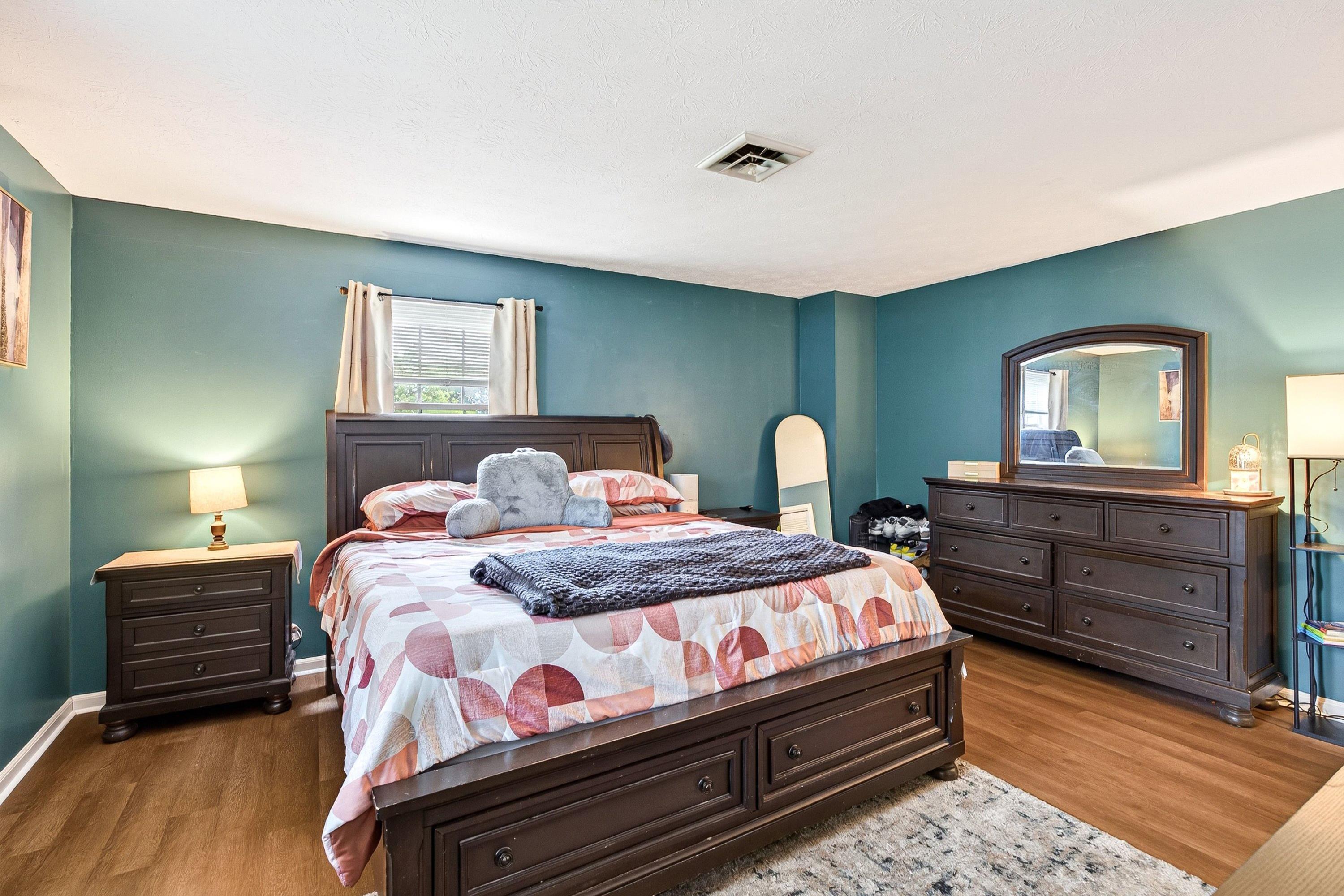 1615 CENTRAL AVE, HARRISONBURG, Virginia 22801, 5 Bedrooms Bedrooms, ,2 BathroomsBathrooms,Residential,1615 CENTRAL AVE,681032 MLS # 681032 1615 CENTRAL AVE, HARRISONBURG, Virginia 22801, 5 Bedrooms Bedrooms, ,2 BathroomsBathrooms,Residential,1615 CENTRAL AVE,681032 MLS # 681032