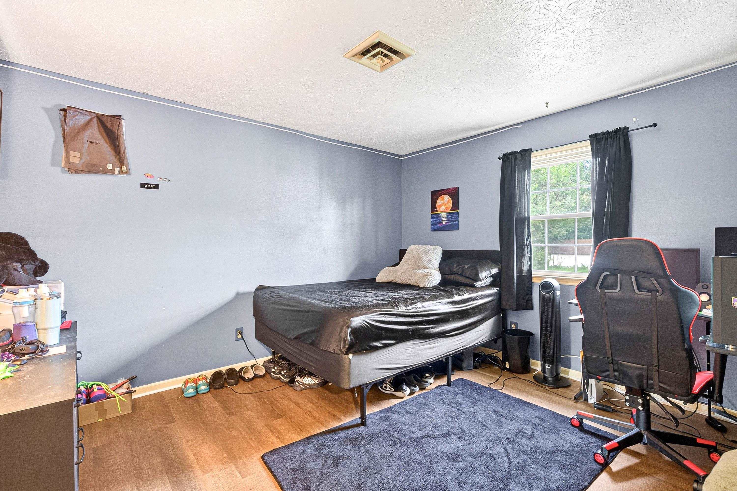 1615 CENTRAL AVE, HARRISONBURG, Virginia 22801, 5 Bedrooms Bedrooms, ,2 BathroomsBathrooms,Residential,1615 CENTRAL AVE,681032 MLS # 681032 1615 CENTRAL AVE, HARRISONBURG, Virginia 22801, 5 Bedrooms Bedrooms, ,2 BathroomsBathrooms,Residential,1615 CENTRAL AVE,681032 MLS # 681032