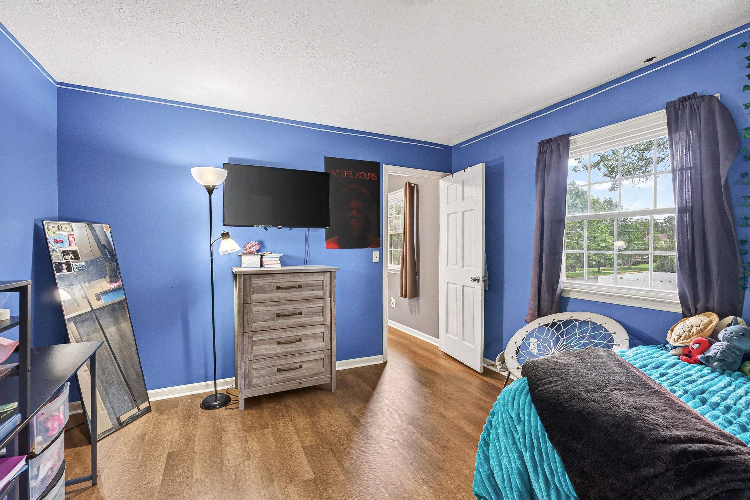1615 CENTRAL AVE, HARRISONBURG, Virginia 22801, 5 Bedrooms Bedrooms, ,2 BathroomsBathrooms,Residential,1615 CENTRAL AVE,681032 MLS # 681032 1615 CENTRAL AVE, HARRISONBURG, Virginia 22801, 5 Bedrooms Bedrooms, ,2 BathroomsBathrooms,Residential,1615 CENTRAL AVE,681032 MLS # 681032