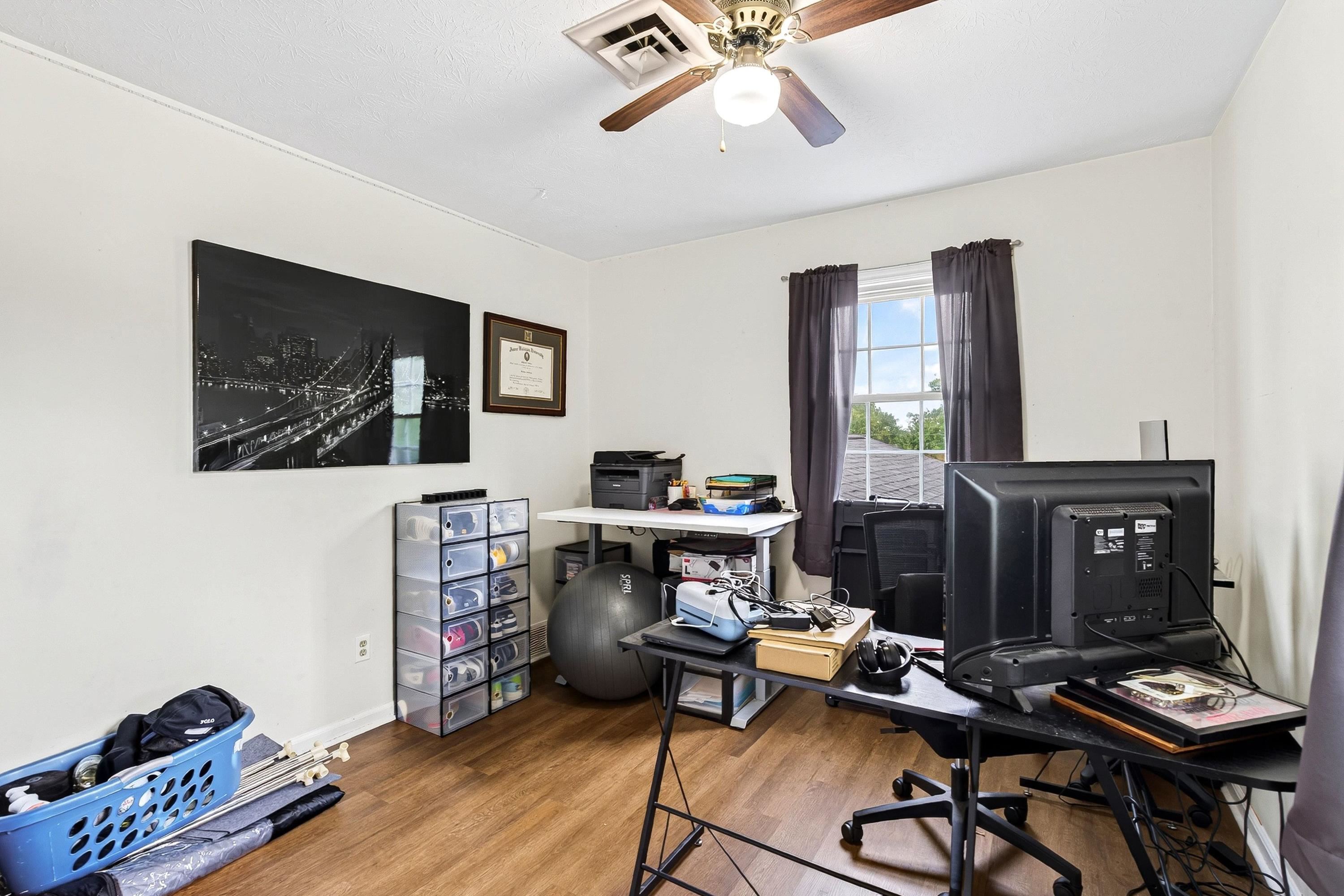 1615 CENTRAL AVE, HARRISONBURG, Virginia 22801, 5 Bedrooms Bedrooms, ,2 BathroomsBathrooms,Residential,1615 CENTRAL AVE,681032 MLS # 681032 1615 CENTRAL AVE, HARRISONBURG, Virginia 22801, 5 Bedrooms Bedrooms, ,2 BathroomsBathrooms,Residential,1615 CENTRAL AVE,681032 MLS # 681032