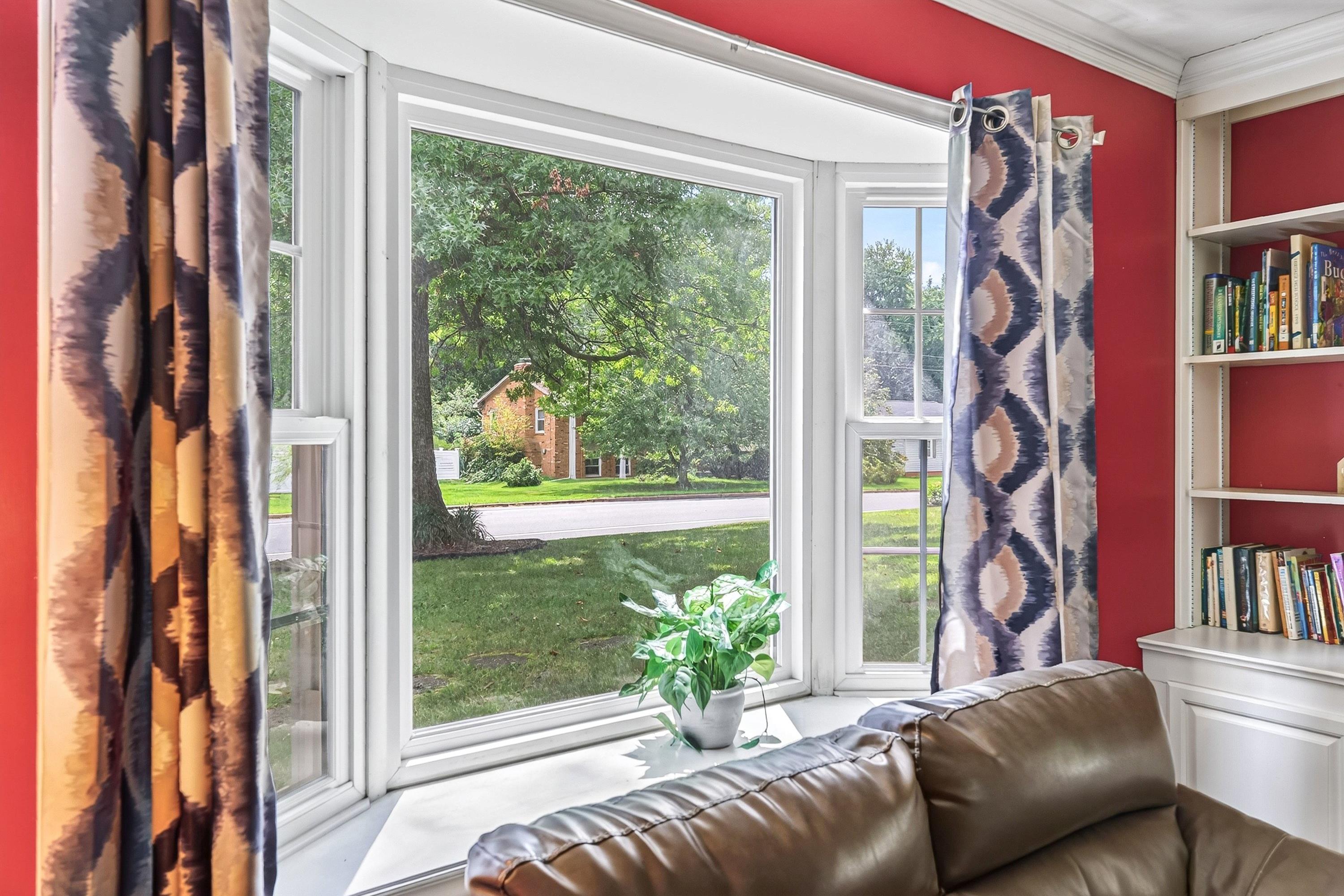 1615 CENTRAL AVE, HARRISONBURG, Virginia 22801, 5 Bedrooms Bedrooms, ,2 BathroomsBathrooms,Residential,1615 CENTRAL AVE,681032 MLS # 681032 1615 CENTRAL AVE, HARRISONBURG, Virginia 22801, 5 Bedrooms Bedrooms, ,2 BathroomsBathrooms,Residential,1615 CENTRAL AVE,681032 MLS # 681032