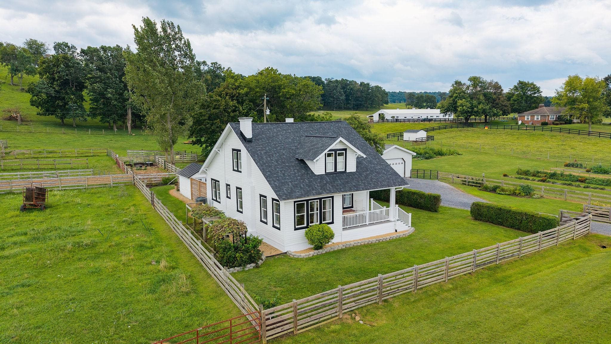 3392 MIDDLEBROOK RD, STAUNTON, Virginia 24401, 3 Bedrooms Bedrooms, ,2 BathroomsBathrooms,Residential,3392 MIDDLEBROOK RD,681034 MLS # 681034 3392 MIDDLEBROOK RD, STAUNTON, Virginia 24401, 3 Bedrooms Bedrooms, ,2 BathroomsBathrooms,Residential,3392 MIDDLEBROOK RD,681034 MLS # 681034