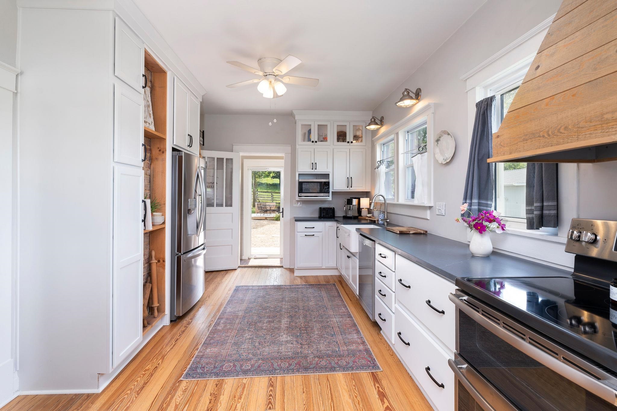 3392 MIDDLEBROOK RD, STAUNTON, Virginia 24401, 3 Bedrooms Bedrooms, ,2 BathroomsBathrooms,Residential,3392 MIDDLEBROOK RD,681034 MLS # 681034 3392 MIDDLEBROOK RD, STAUNTON, Virginia 24401, 3 Bedrooms Bedrooms, ,2 BathroomsBathrooms,Residential,3392 MIDDLEBROOK RD,681034 MLS # 681034