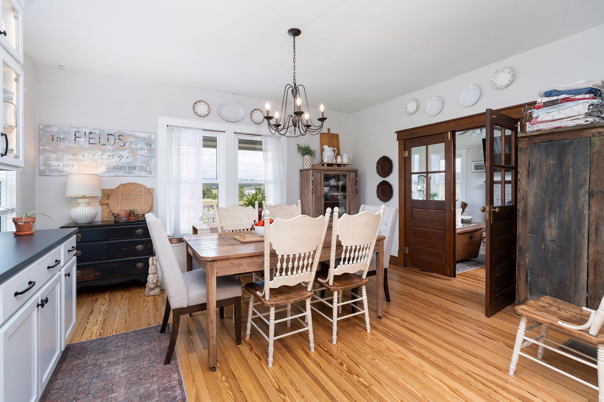 3392 MIDDLEBROOK RD, STAUNTON, Virginia 24401, 3 Bedrooms Bedrooms, ,2 BathroomsBathrooms,Residential,3392 MIDDLEBROOK RD,681034 MLS # 681034 3392 MIDDLEBROOK RD, STAUNTON, Virginia 24401, 3 Bedrooms Bedrooms, ,2 BathroomsBathrooms,Residential,3392 MIDDLEBROOK RD,681034 MLS # 681034