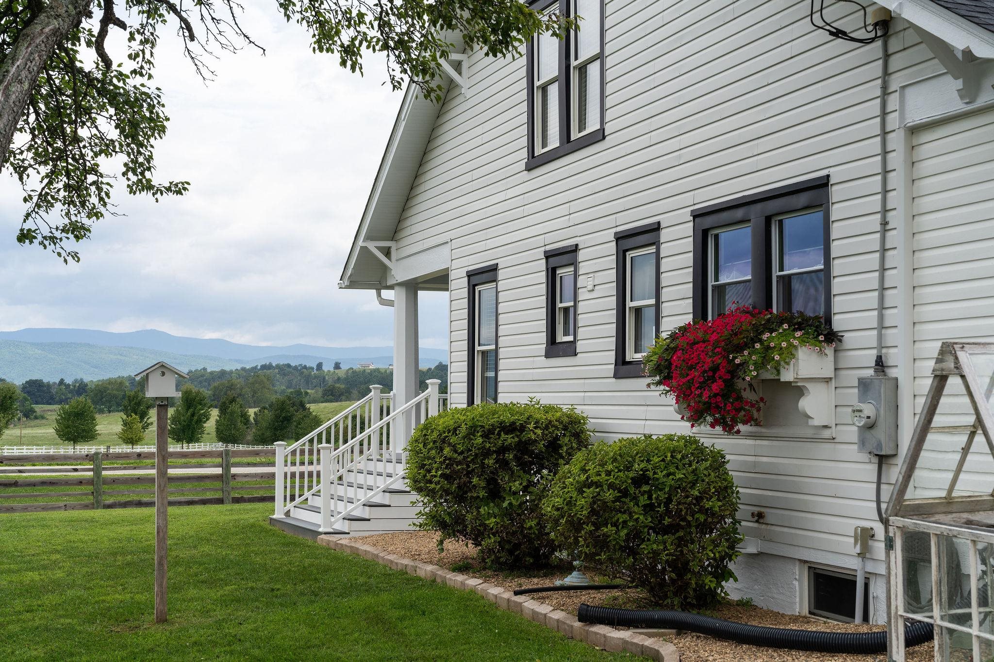3392 MIDDLEBROOK RD, STAUNTON, Virginia 24401, 3 Bedrooms Bedrooms, ,2 BathroomsBathrooms,Residential,3392 MIDDLEBROOK RD,681034 MLS # 681034 3392 MIDDLEBROOK RD, STAUNTON, Virginia 24401, 3 Bedrooms Bedrooms, ,2 BathroomsBathrooms,Residential,3392 MIDDLEBROOK RD,681034 MLS # 681034