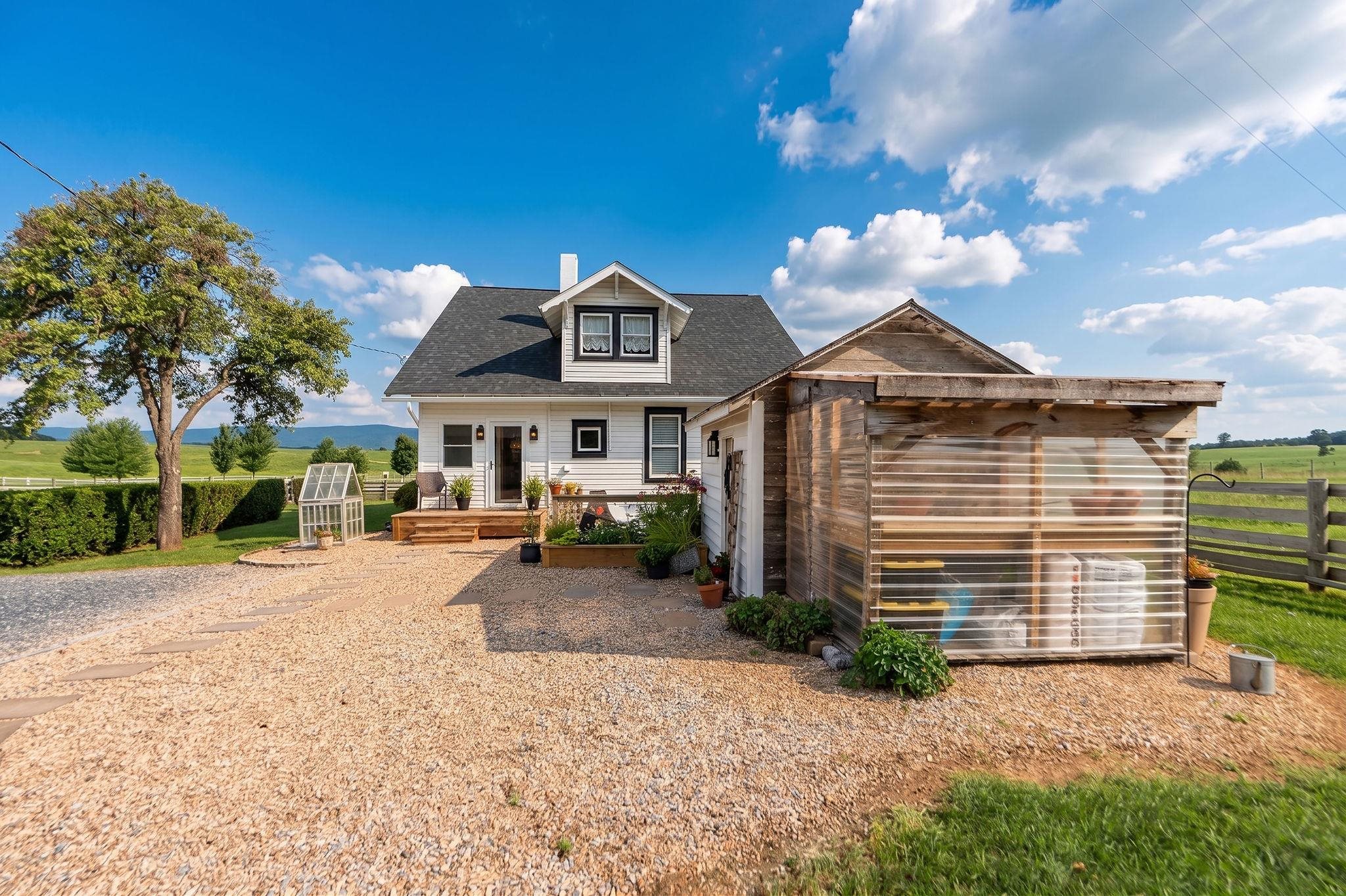 3392 MIDDLEBROOK RD, STAUNTON, Virginia 24401, 3 Bedrooms Bedrooms, ,2 BathroomsBathrooms,Residential,3392 MIDDLEBROOK RD,681034 MLS # 681034 3392 MIDDLEBROOK RD, STAUNTON, Virginia 24401, 3 Bedrooms Bedrooms, ,2 BathroomsBathrooms,Residential,3392 MIDDLEBROOK RD,681034 MLS # 681034