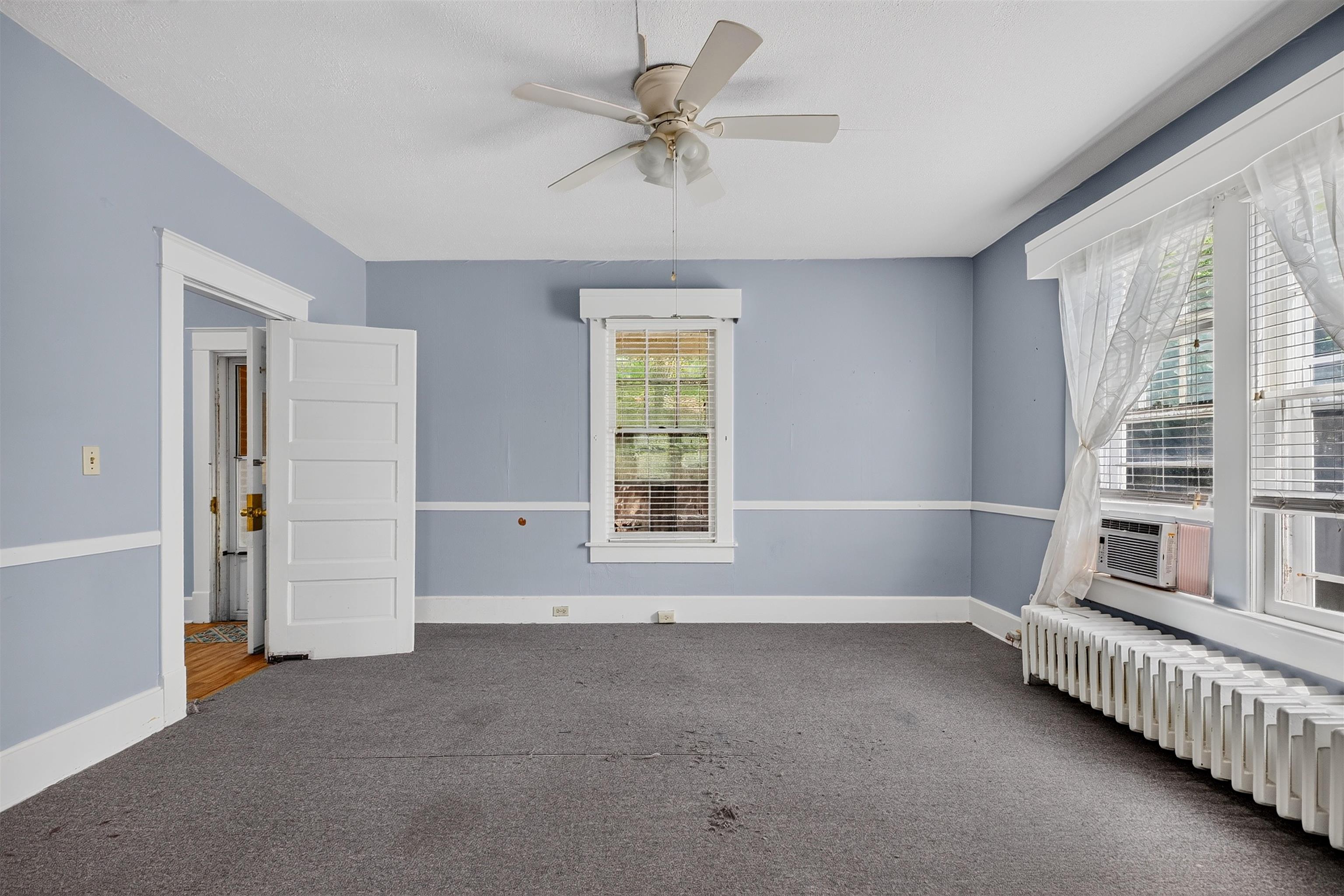 237 SYCAMORE ST, STAUNTON, Virginia 24401, 3 Bedrooms Bedrooms, ,1 BathroomBathrooms,Residential,237 SYCAMORE ST,681037 MLS # 681037