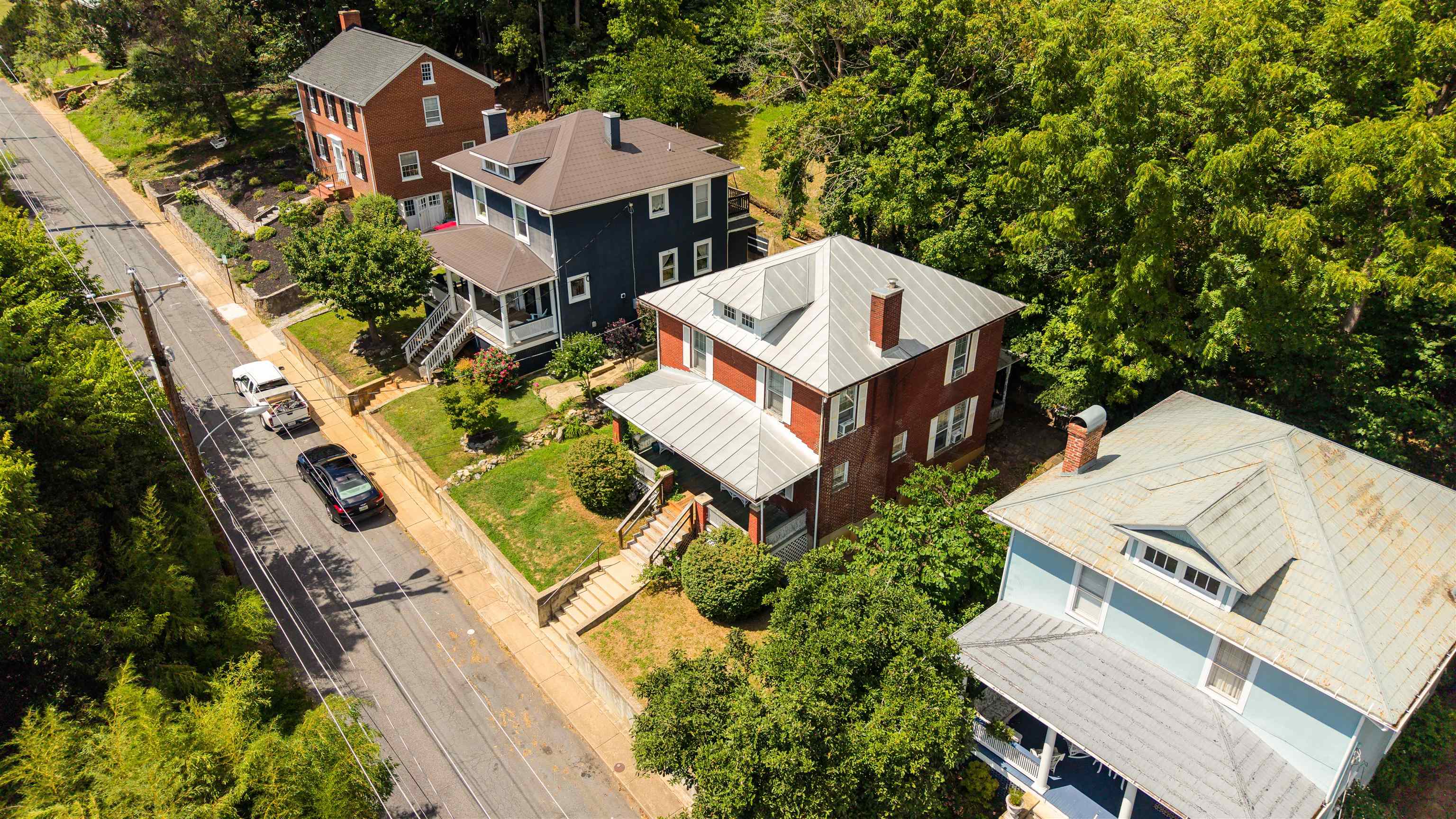 237 SYCAMORE ST, STAUNTON, Virginia 24401, 3 Bedrooms Bedrooms, ,1 BathroomBathrooms,Residential,237 SYCAMORE ST,681037 MLS # 681037