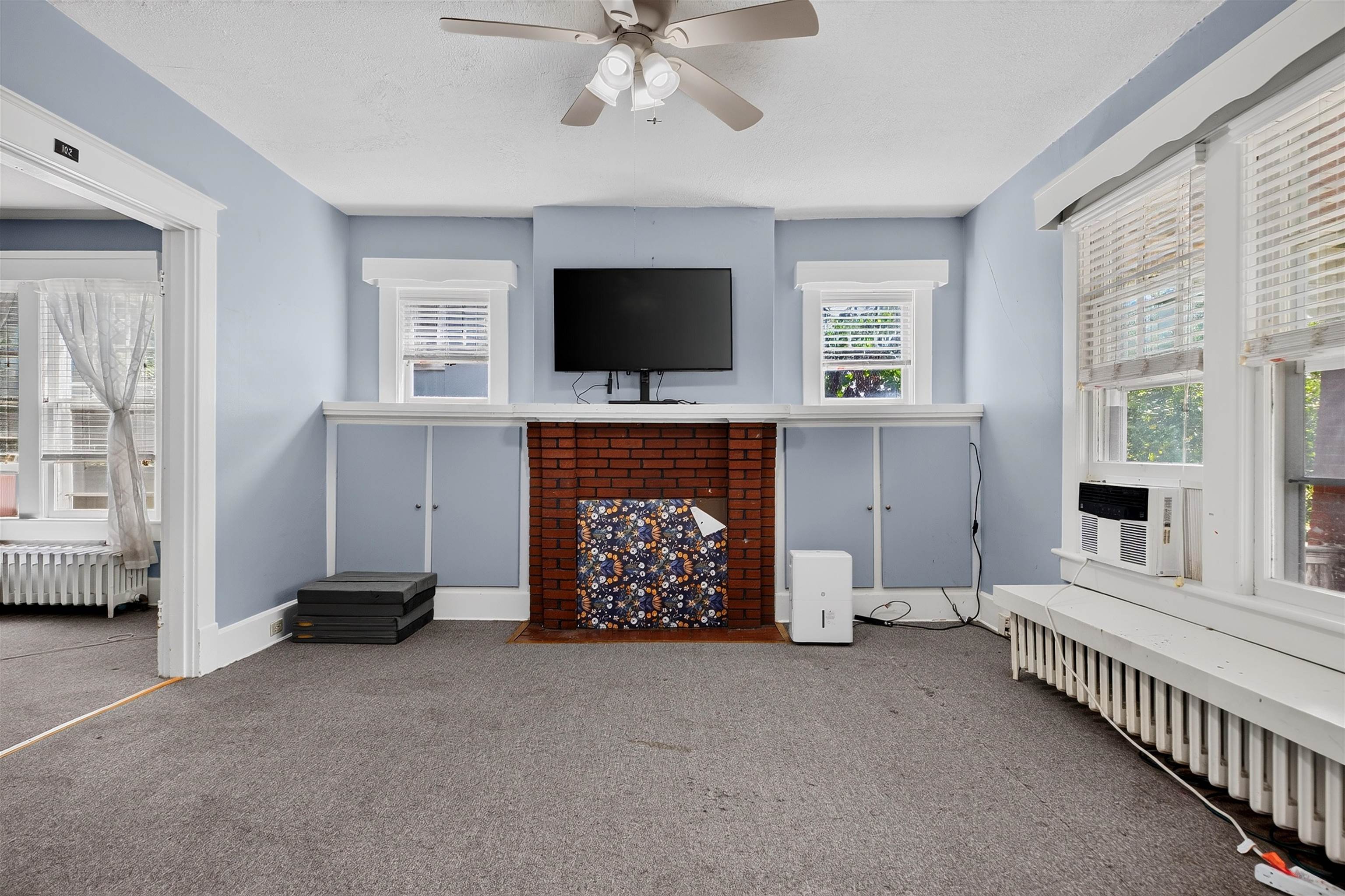 237 SYCAMORE ST, STAUNTON, Virginia 24401, 3 Bedrooms Bedrooms, ,1 BathroomBathrooms,Residential,237 SYCAMORE ST,681037 MLS # 681037