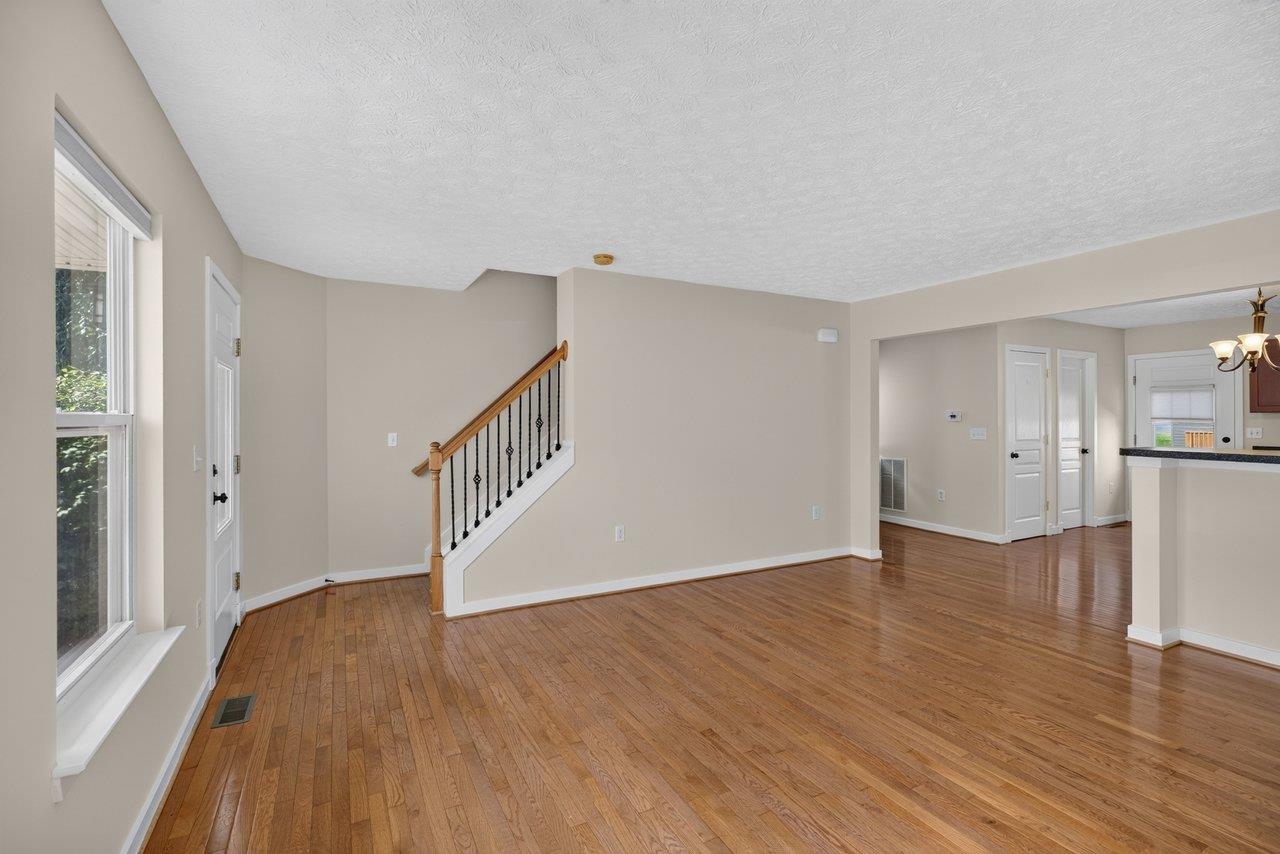 1233 FROST PL, HARRISONBURG, Virginia 22802, 3 Bedrooms Bedrooms, ,3 BathroomsBathrooms,Residential,1233 FROST PL,681038 MLS # 681038 1233 FROST PL, HARRISONBURG, Virginia 22802, 3 Bedrooms Bedrooms, ,3 BathroomsBathrooms,Residential,1233 FROST PL,681038 MLS # 681038