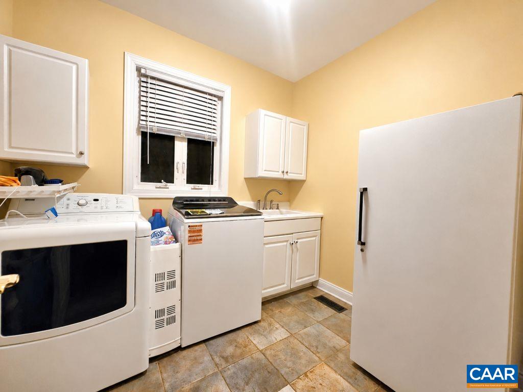 242 WHISPERING WOODS PL, ZION CROSSROADS, Virginia 22942, 4 Bedrooms Bedrooms, ,2 BathroomsBathrooms,Residential,242 WHISPERING WOODS PL,681040 MLS # 681040 242 WHISPERING WOODS PL, ZION CROSSROADS, Virginia 22942, 4 Bedrooms Bedrooms, ,2 BathroomsBathrooms,Residential,242 WHISPERING WOODS PL,681040 MLS # 681040