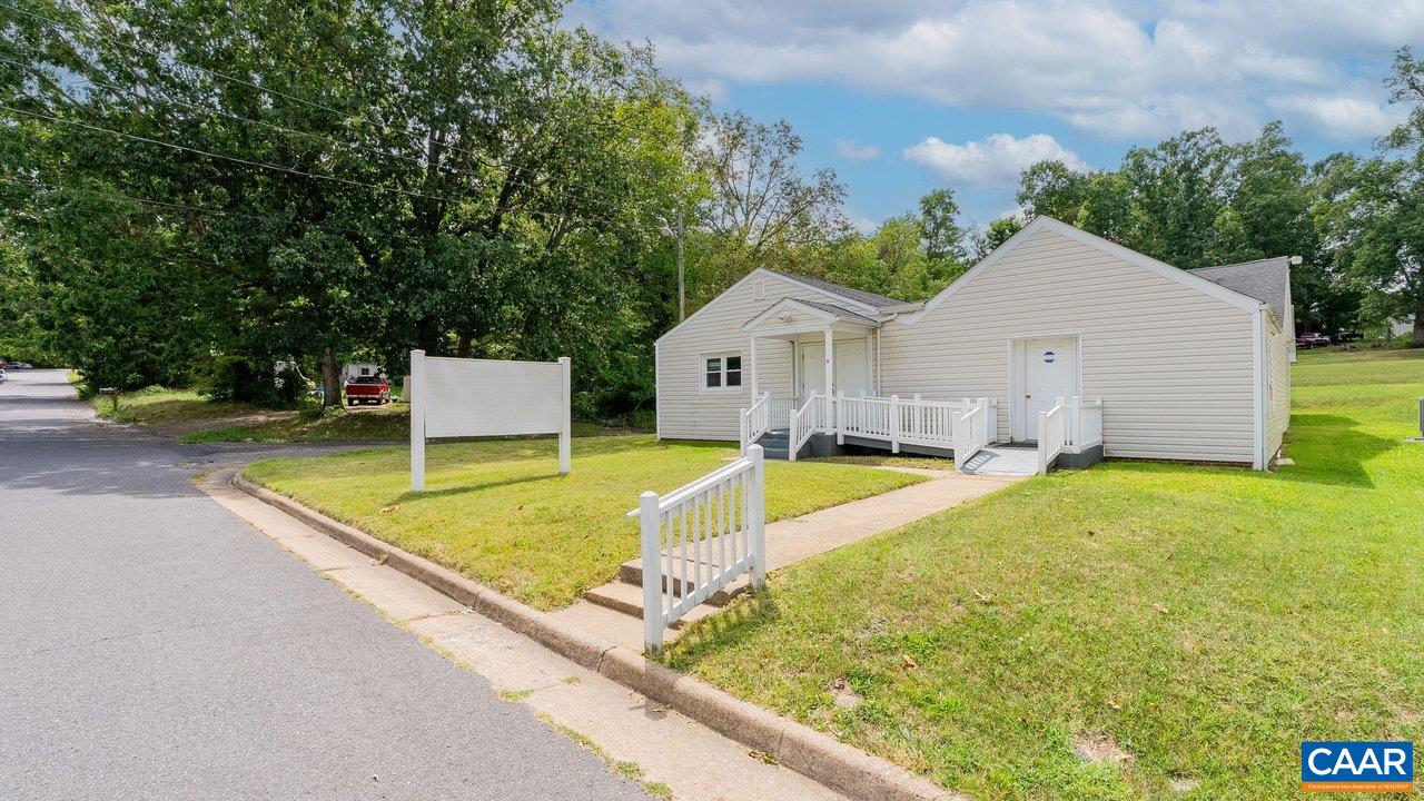 1532 2ND ST, WAYNESBORO, Virginia 22980, 3 Bedrooms Bedrooms, ,1 BathroomBathrooms,Residential,BLOCK 161 LOT 8 & E PT OF 7 BCMM&L,1532 2ND ST,681041 MLS # 681041 1532 2ND ST, WAYNESBORO, Virginia 22980, 3 Bedrooms Bedrooms, ,1 BathroomBathrooms,Residential,BLOCK 161 LOT 8 & E PT OF 7 BCMM&L,1532 2ND ST,681041 MLS # 681041