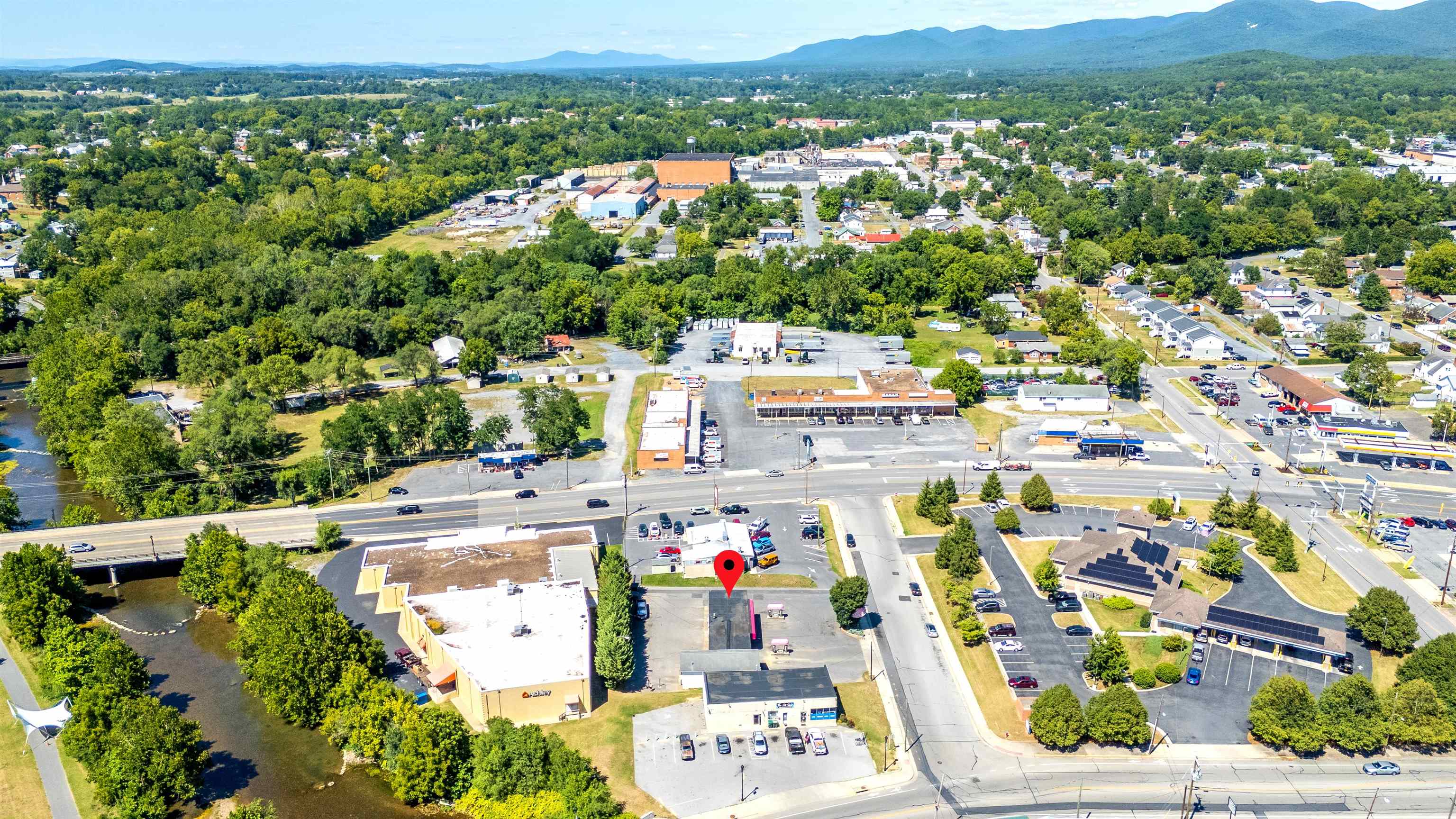 100 EAST AVE, WAYNESBORO, Virginia 22980, ,Commercial,100 EAST AVE,681050 MLS # 681050 100 EAST AVE, WAYNESBORO, Virginia 22980, ,Commercial,100 EAST AVE,681050 MLS # 681050