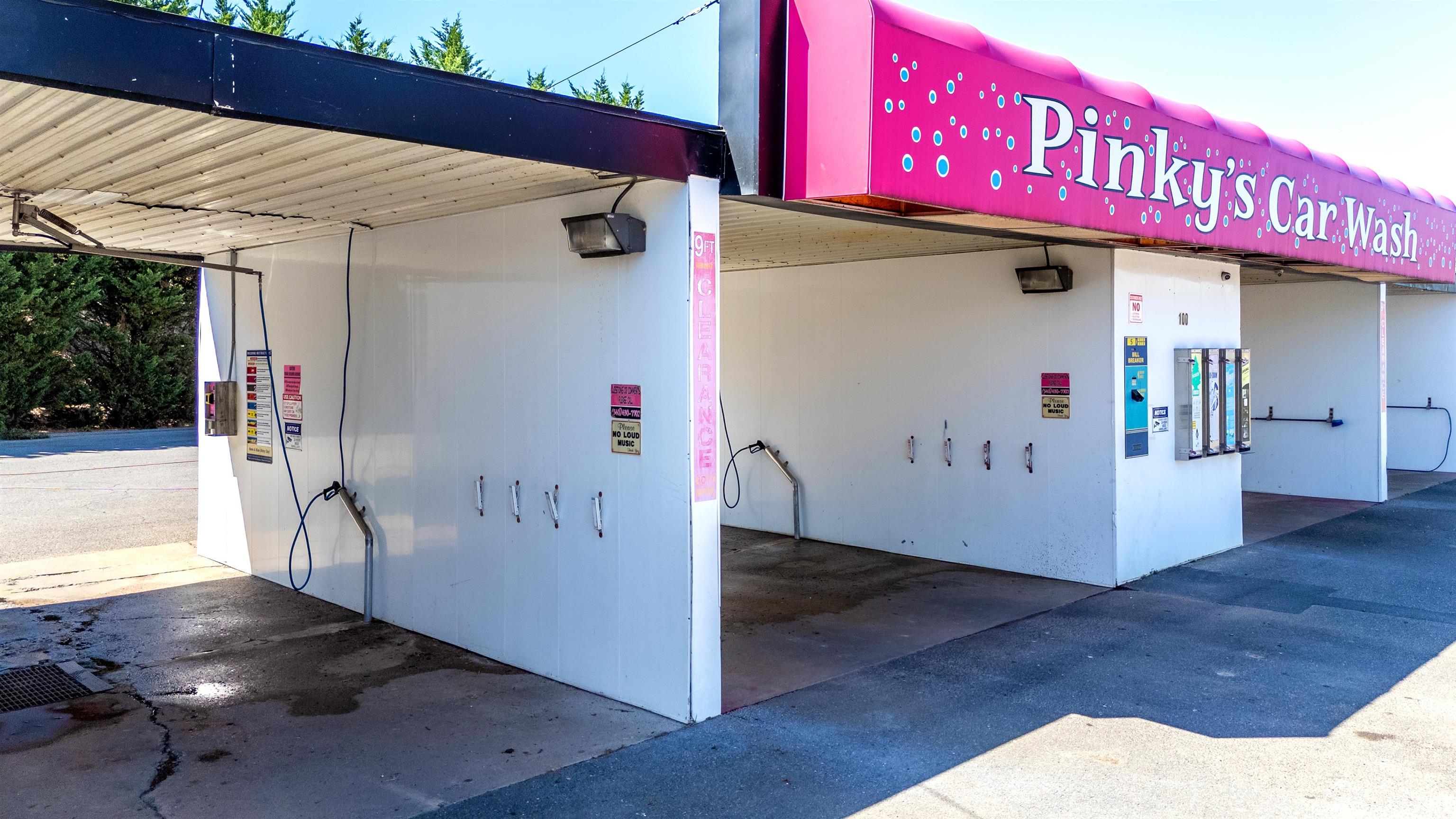 100 EAST AVE, WAYNESBORO, Virginia 22980, ,Commercial,100 EAST AVE,681050 MLS # 681050 100 EAST AVE, WAYNESBORO, Virginia 22980, ,Commercial,100 EAST AVE,681050 MLS # 681050