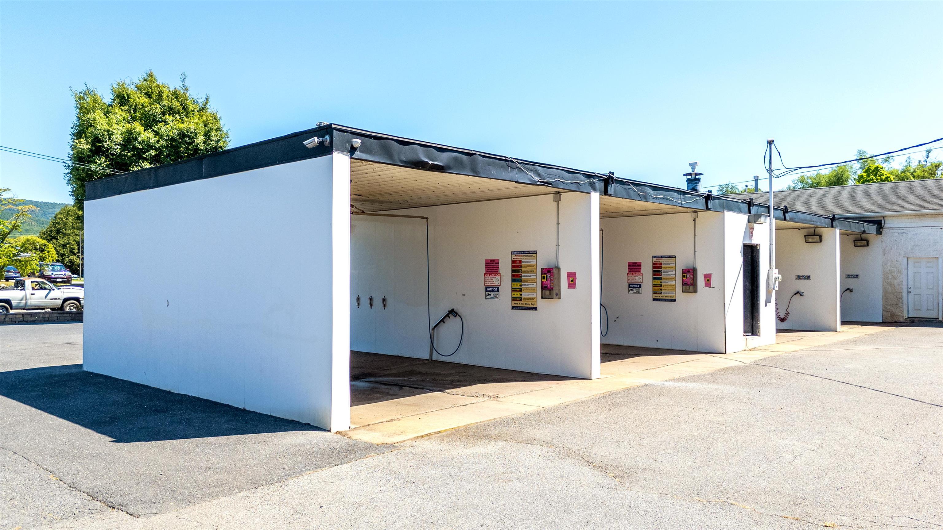 100 EAST AVE, WAYNESBORO, Virginia 22980, ,Commercial,100 EAST AVE,681050 MLS # 681050 100 EAST AVE, WAYNESBORO, Virginia 22980, ,Commercial,100 EAST AVE,681050 MLS # 681050