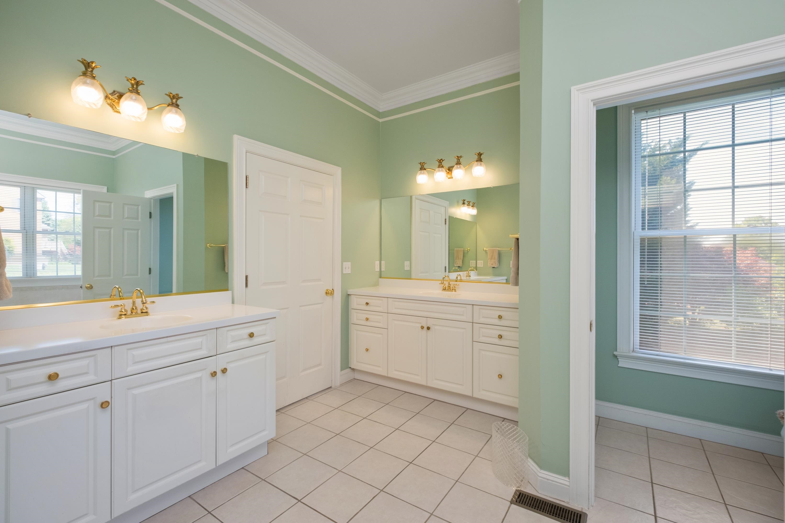 2945 BROOKSTONE DR, ROCKINGHAM, Virginia 22801, 5 Bedrooms Bedrooms, ,5 BathroomsBathrooms,Residential,Trobaugh,2945 BROOKSTONE DR,678111 MLS # 678111 2945 BROOKSTONE DR, ROCKINGHAM, Virginia 22801, 5 Bedrooms Bedrooms, ,5 BathroomsBathrooms,Residential,Trobaugh,2945 BROOKSTONE DR,678111 MLS # 678111